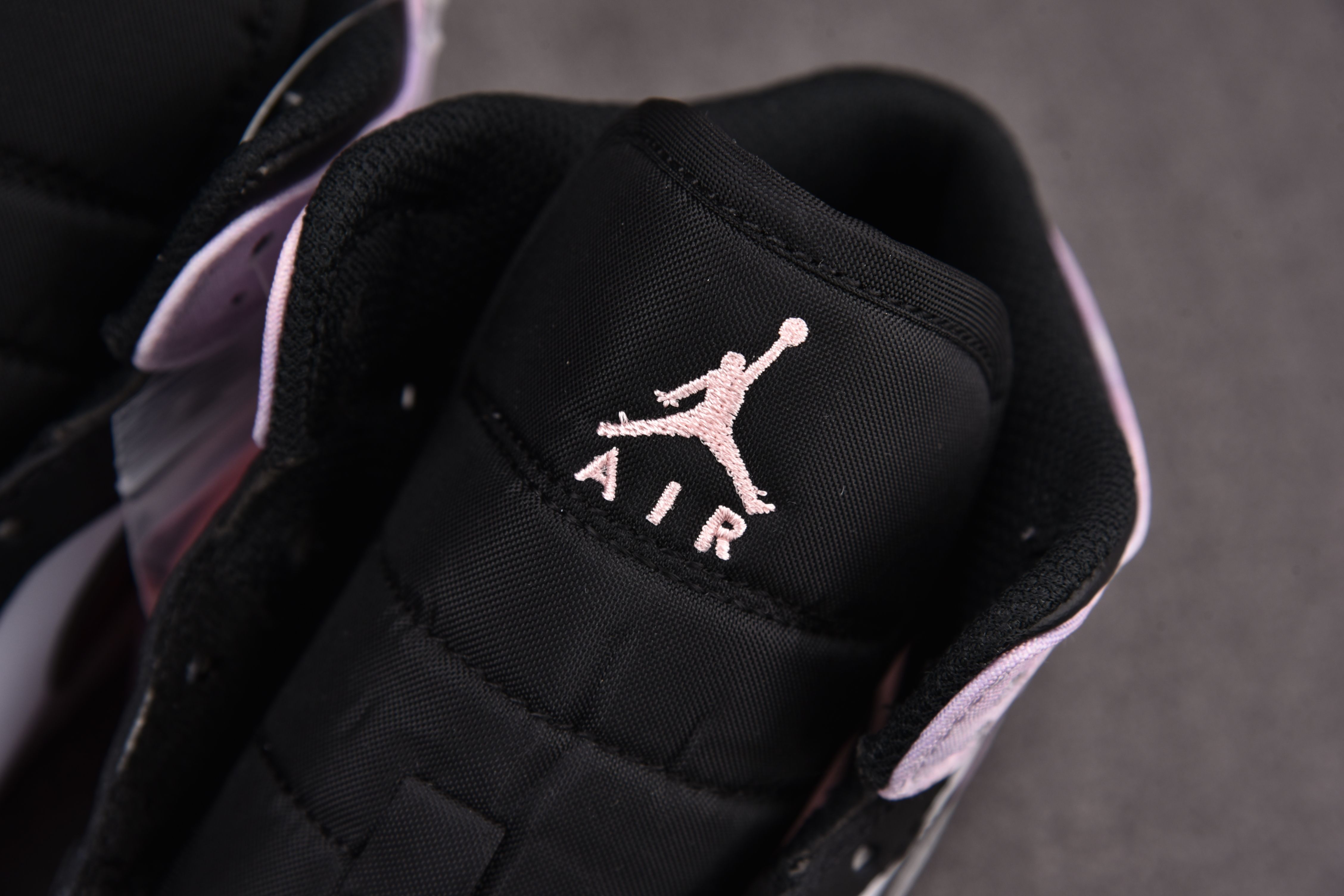 Jordan 1 Mid SE Zen Master