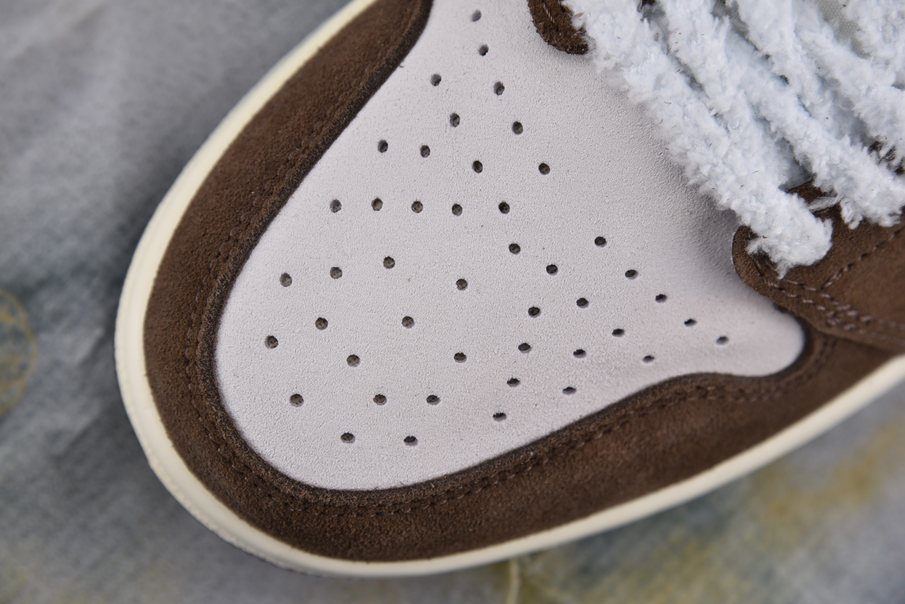 Jordan 1 Retro Low OG Year of the Rabbit