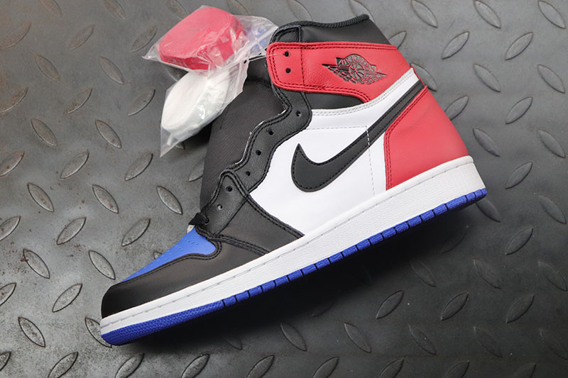 Jordan 1 Retro High Top 3