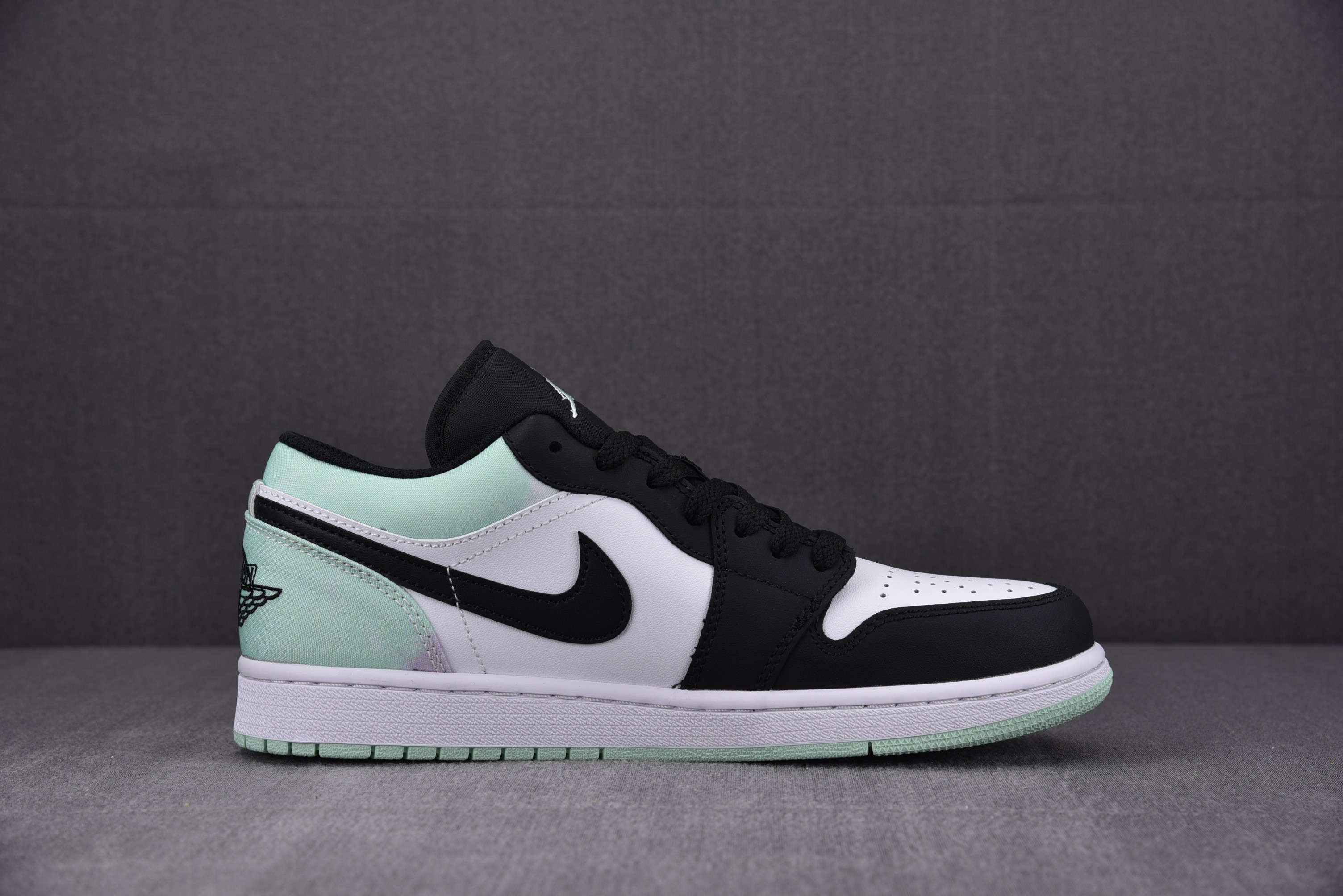 Jordan 1 Low Tie-Dye