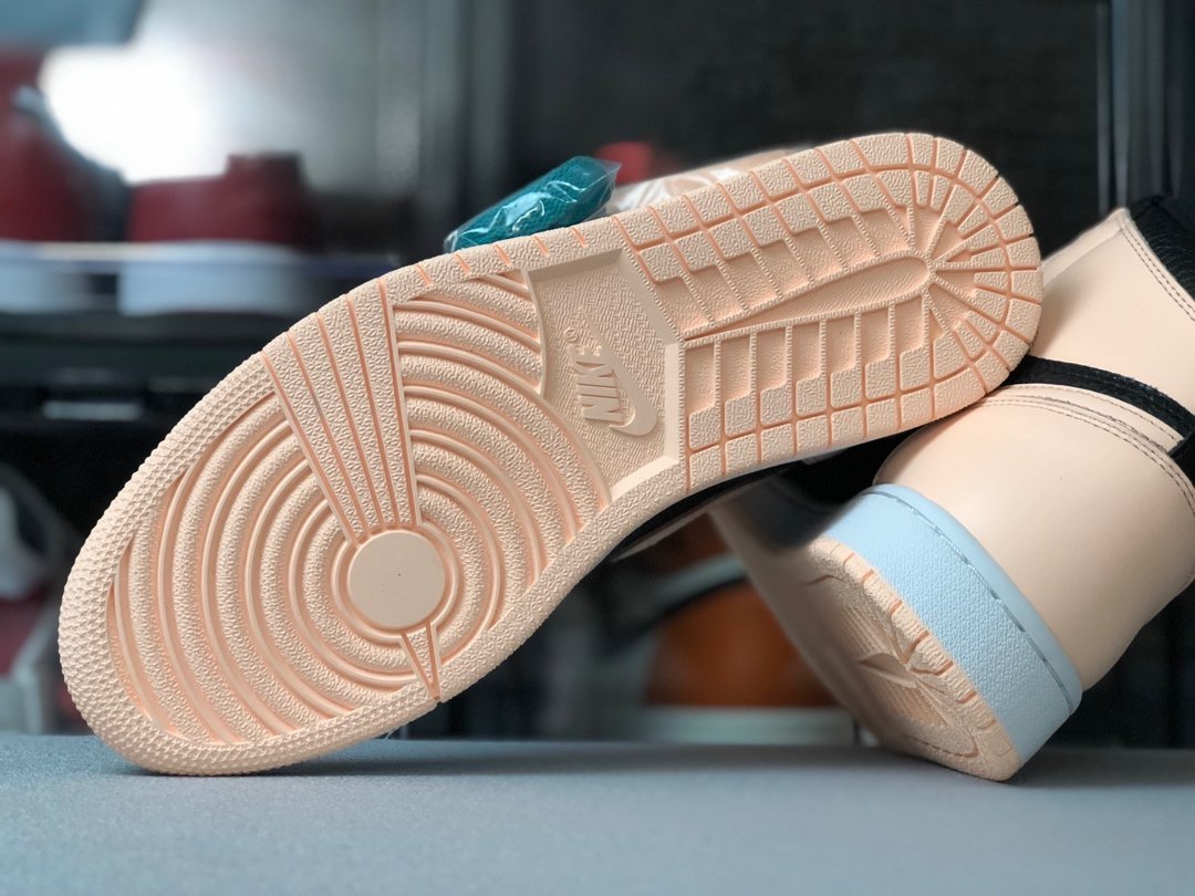 Jordan 1 Crimson Tint