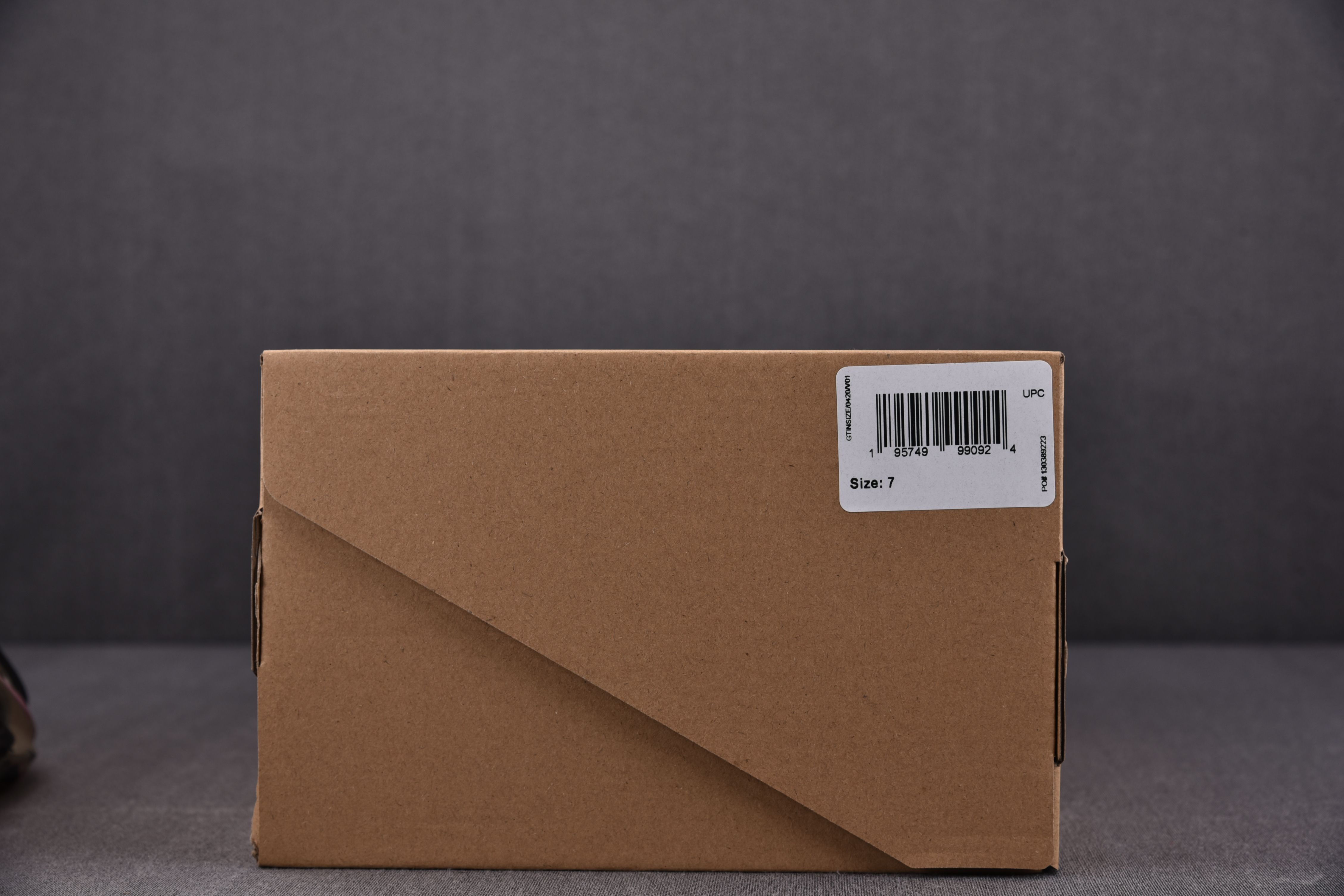 adidas Yeezy Foam RNR MX Carbon