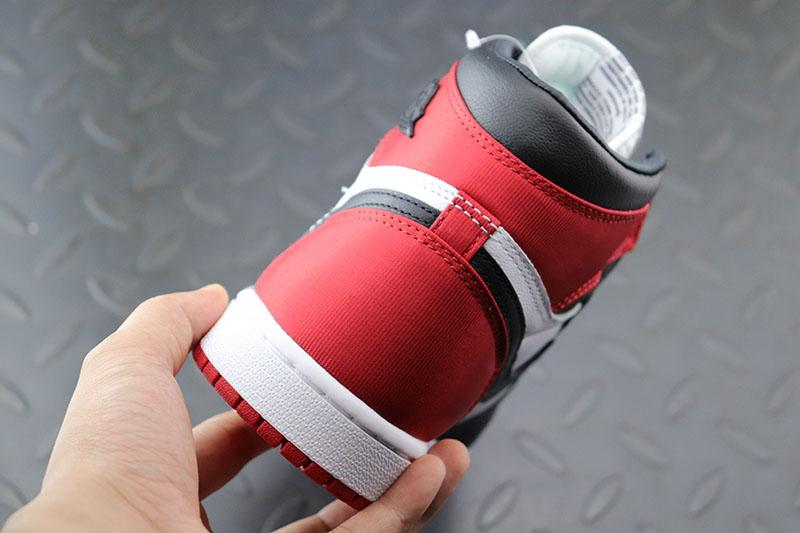 Jordan 1 Retro High Satin Black Toe (WOMEN SIZE!!)