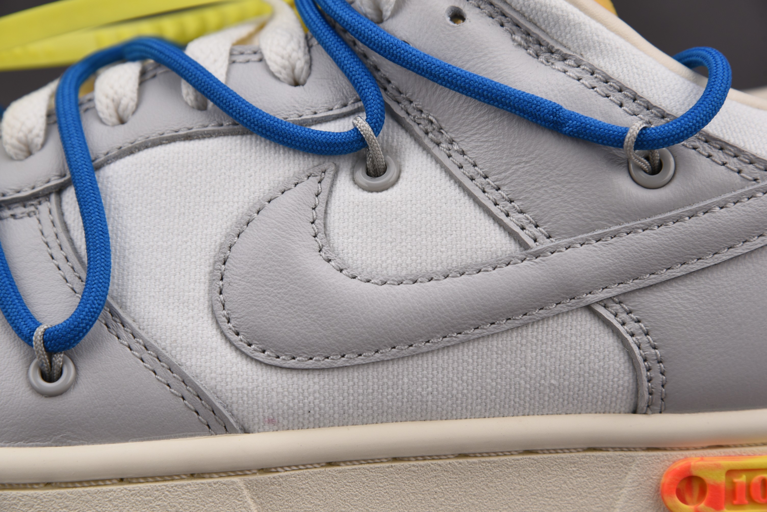 Nike Dunk Low   Lot 10