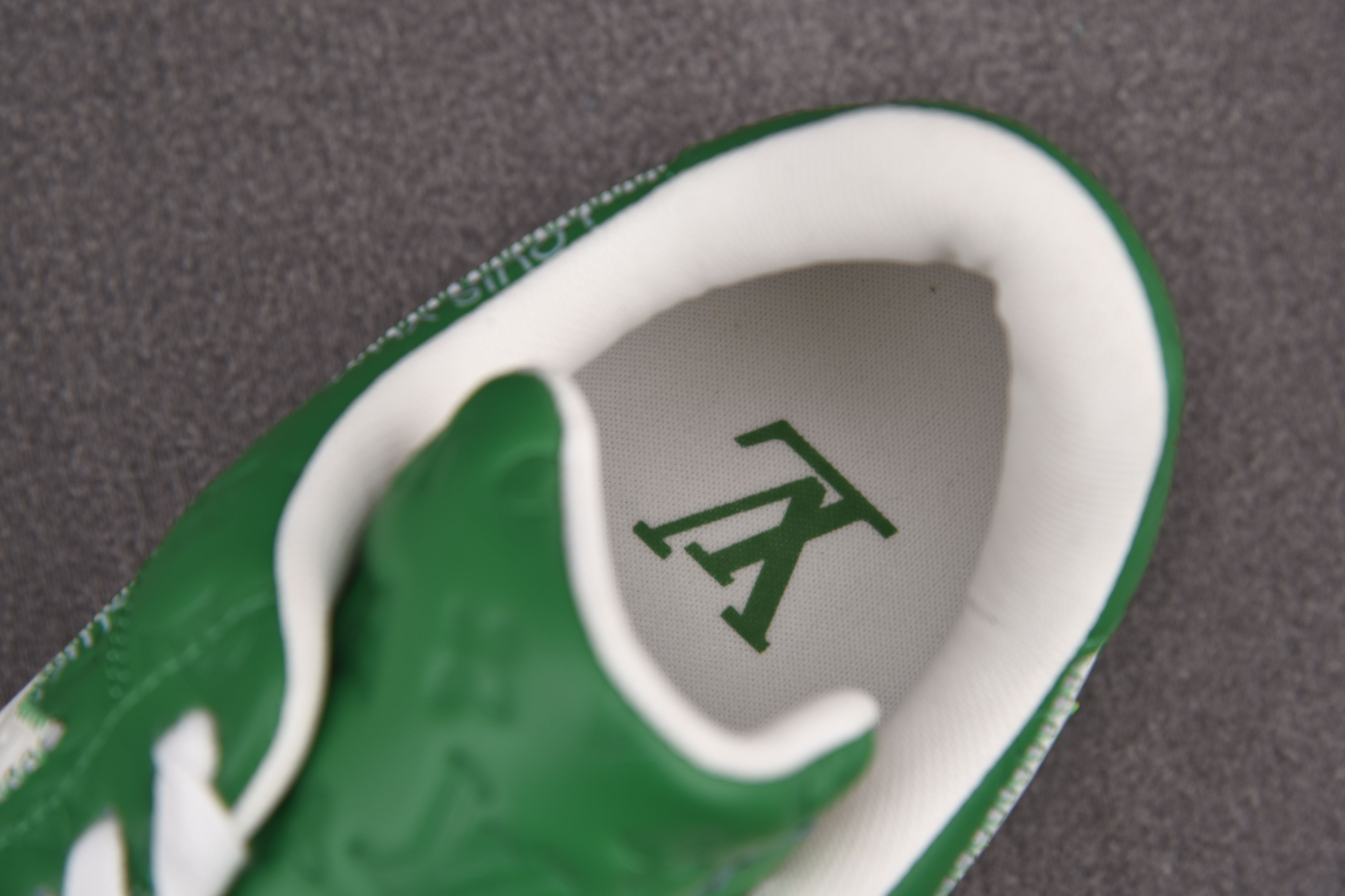 Nike Air Force 1 Low Louis Vuitton Pine Green (Be careful about the size!!)