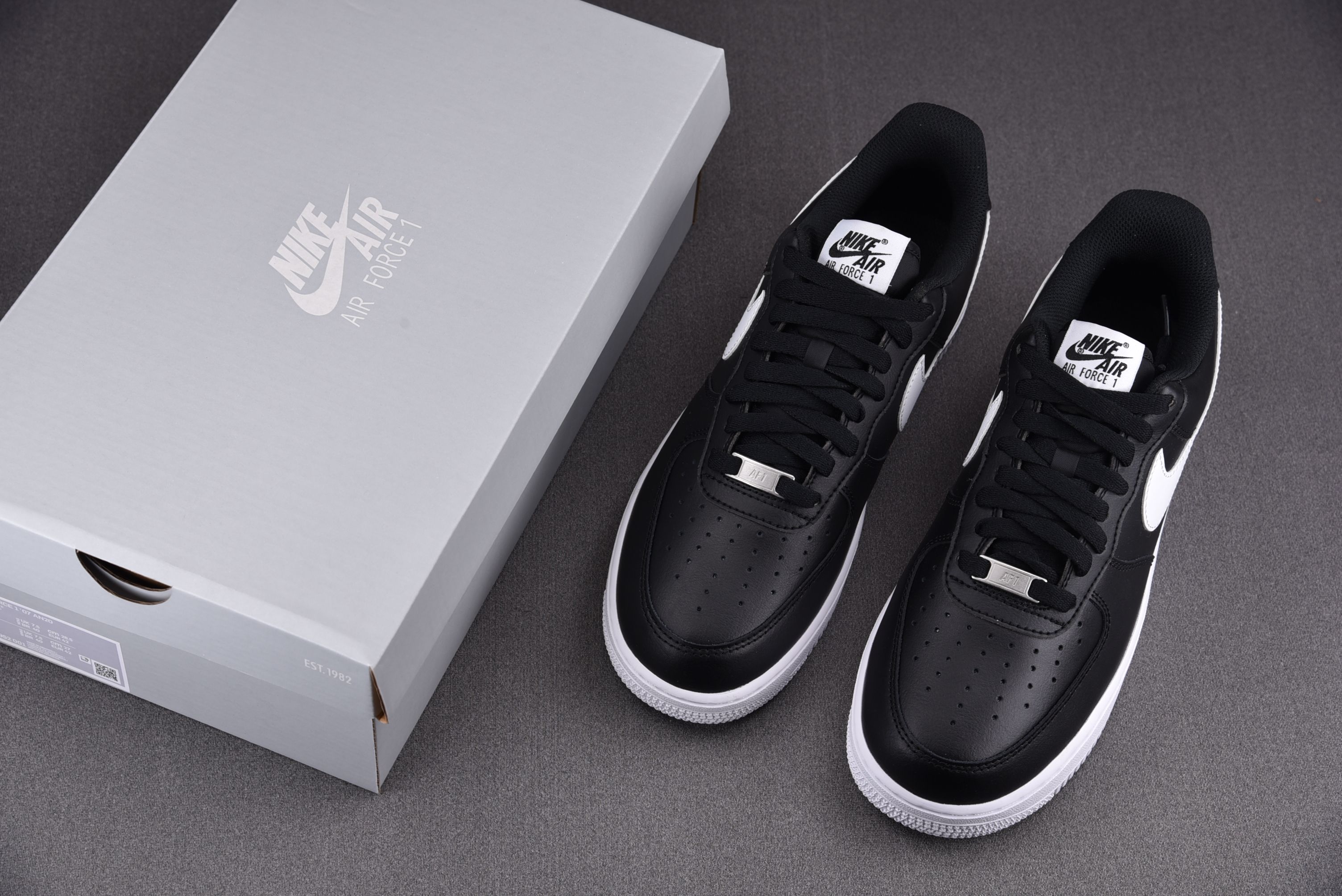 Nike Air Force 1 Low '07 Black