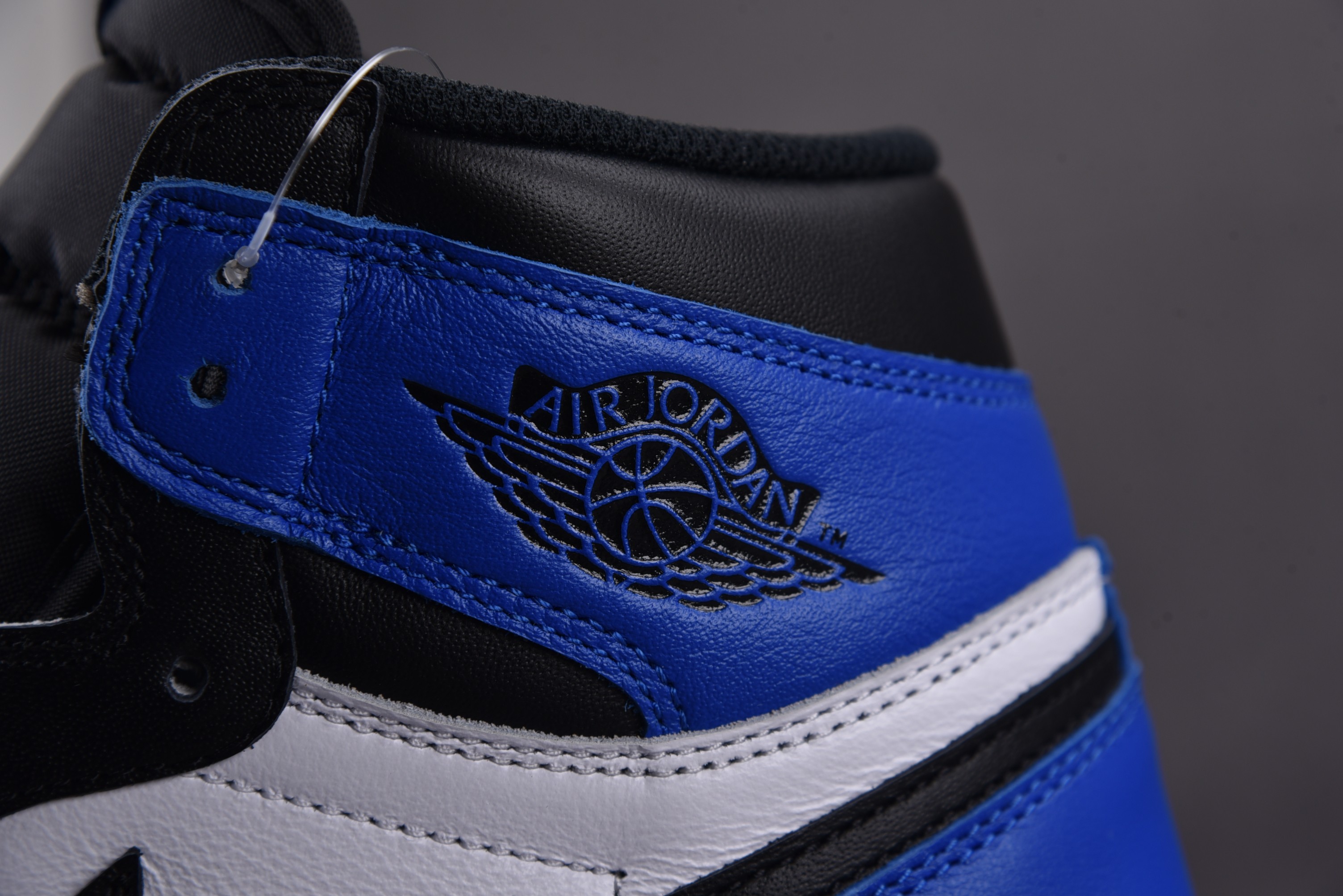 Jordan 1 Retro High Fragment