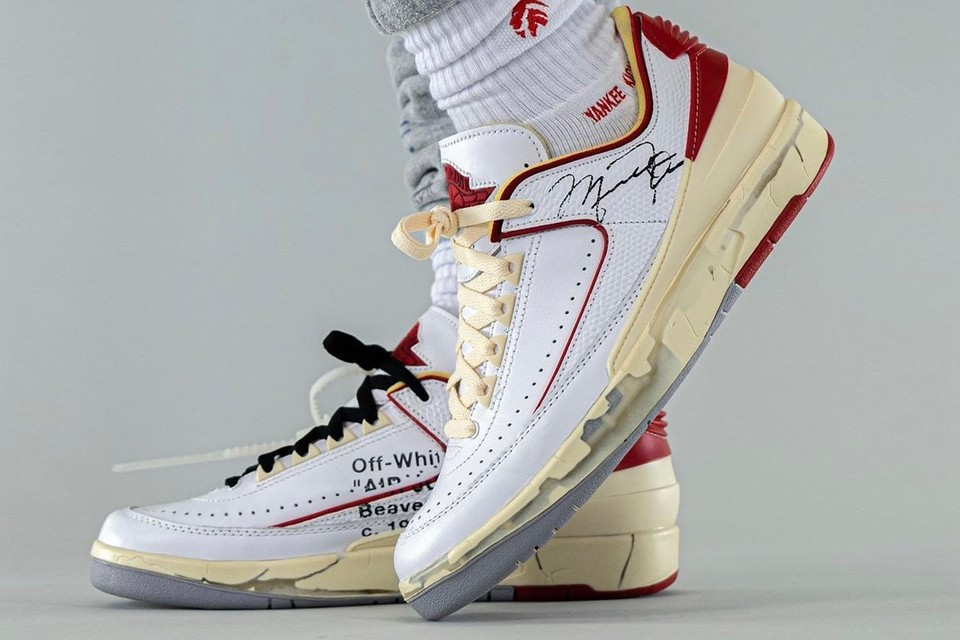 Jordan 2 Retro Low SP   White Red