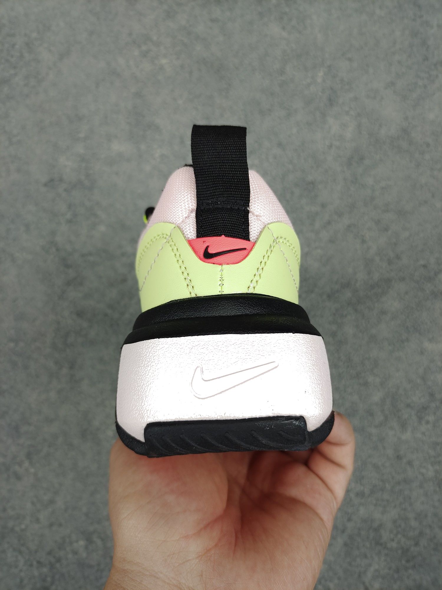 Nike Air Max Verona CK7200-800 Dames Schoenen