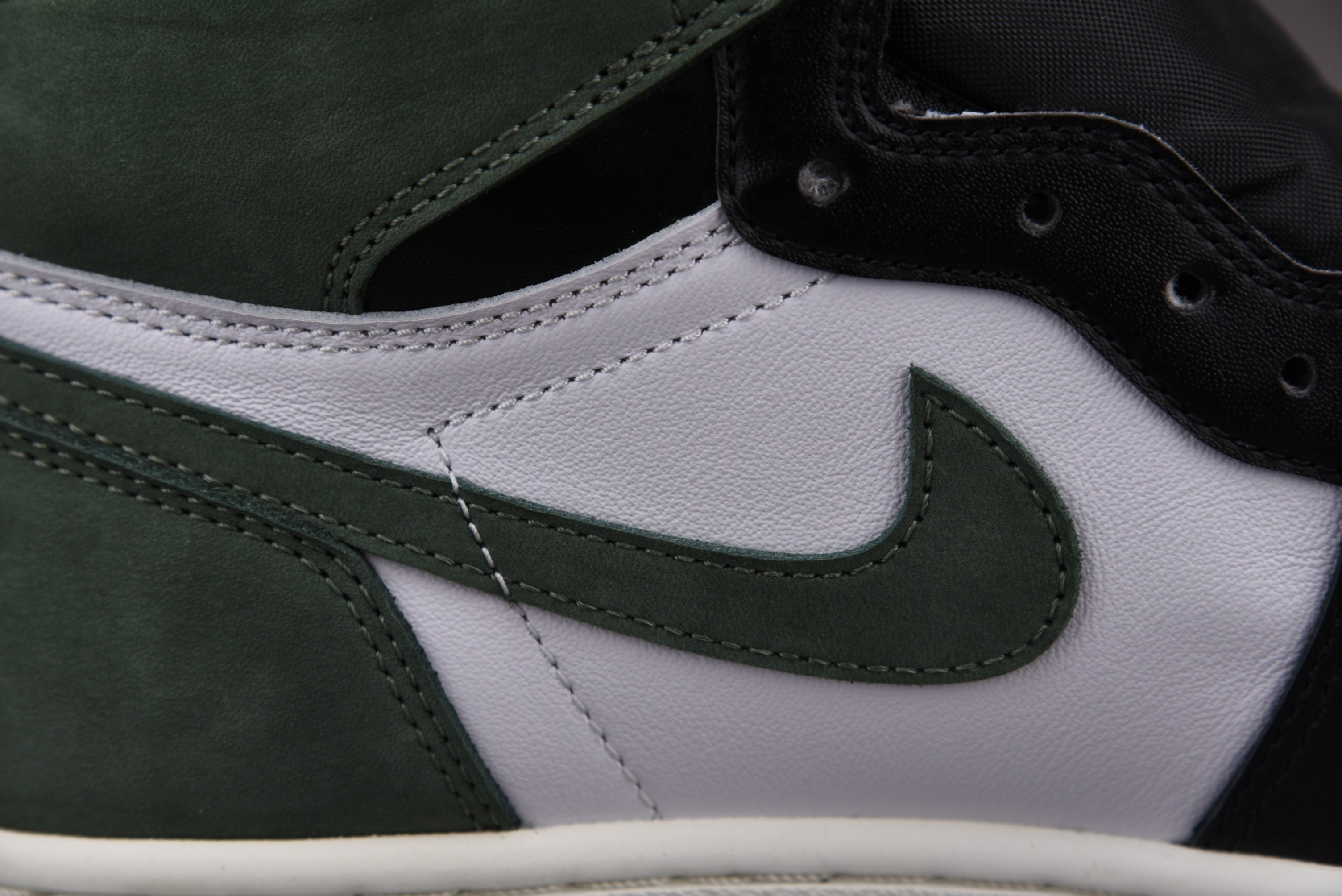 Jordan 1 Retro High Clay Green