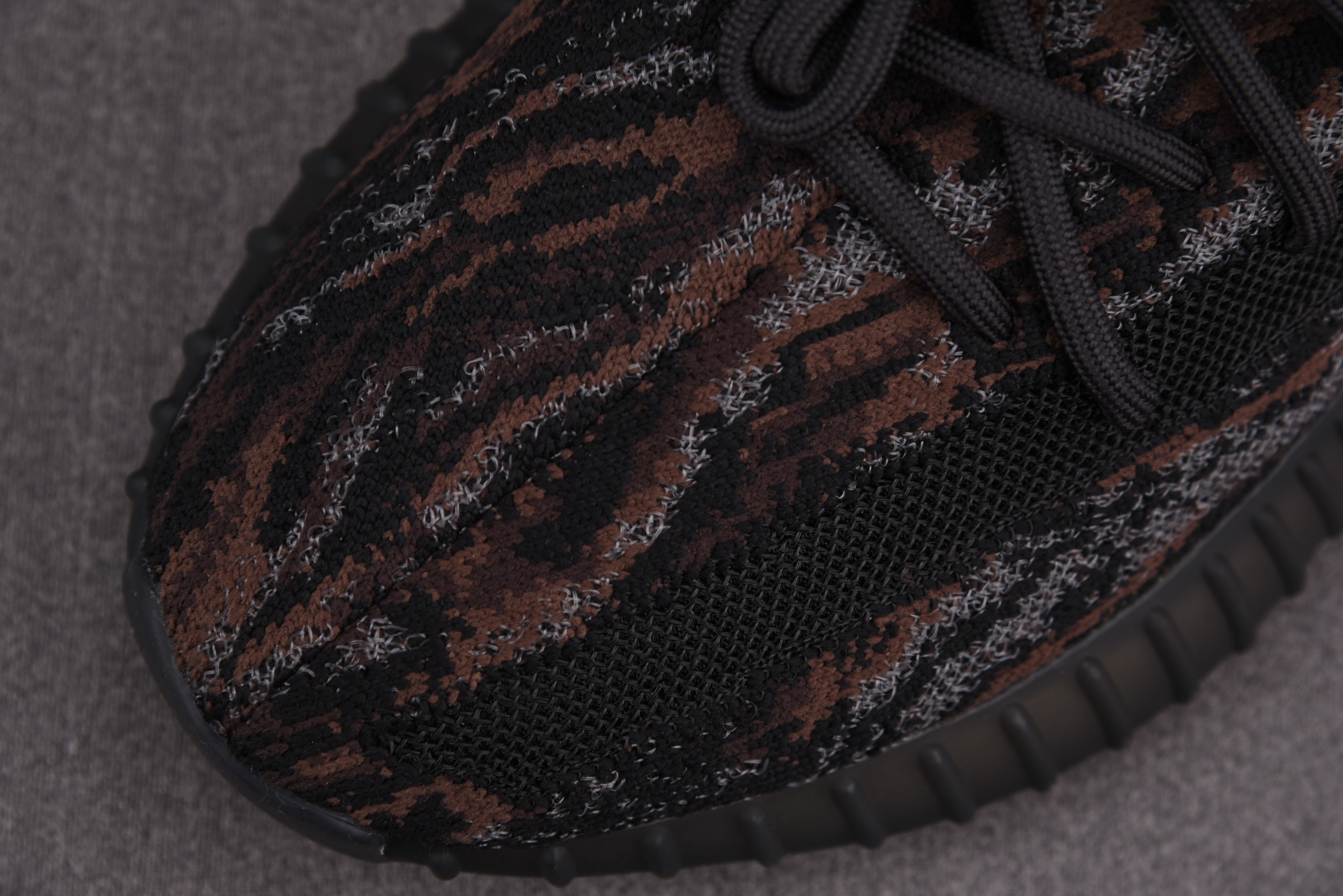 adidas Yeezy Boost 350 V2 MX Rock