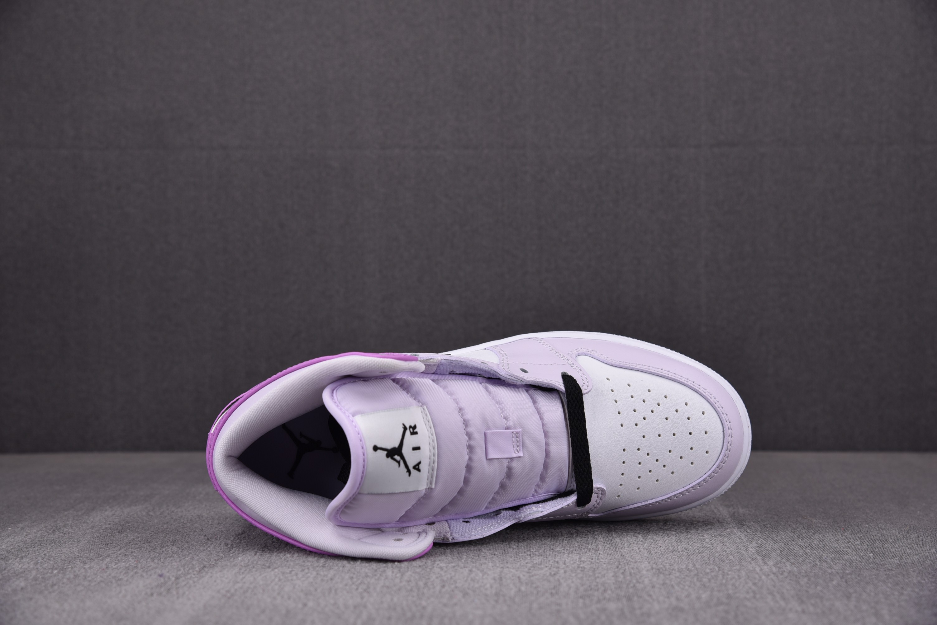 Jordan 1 Mid Barely Grape (GS)