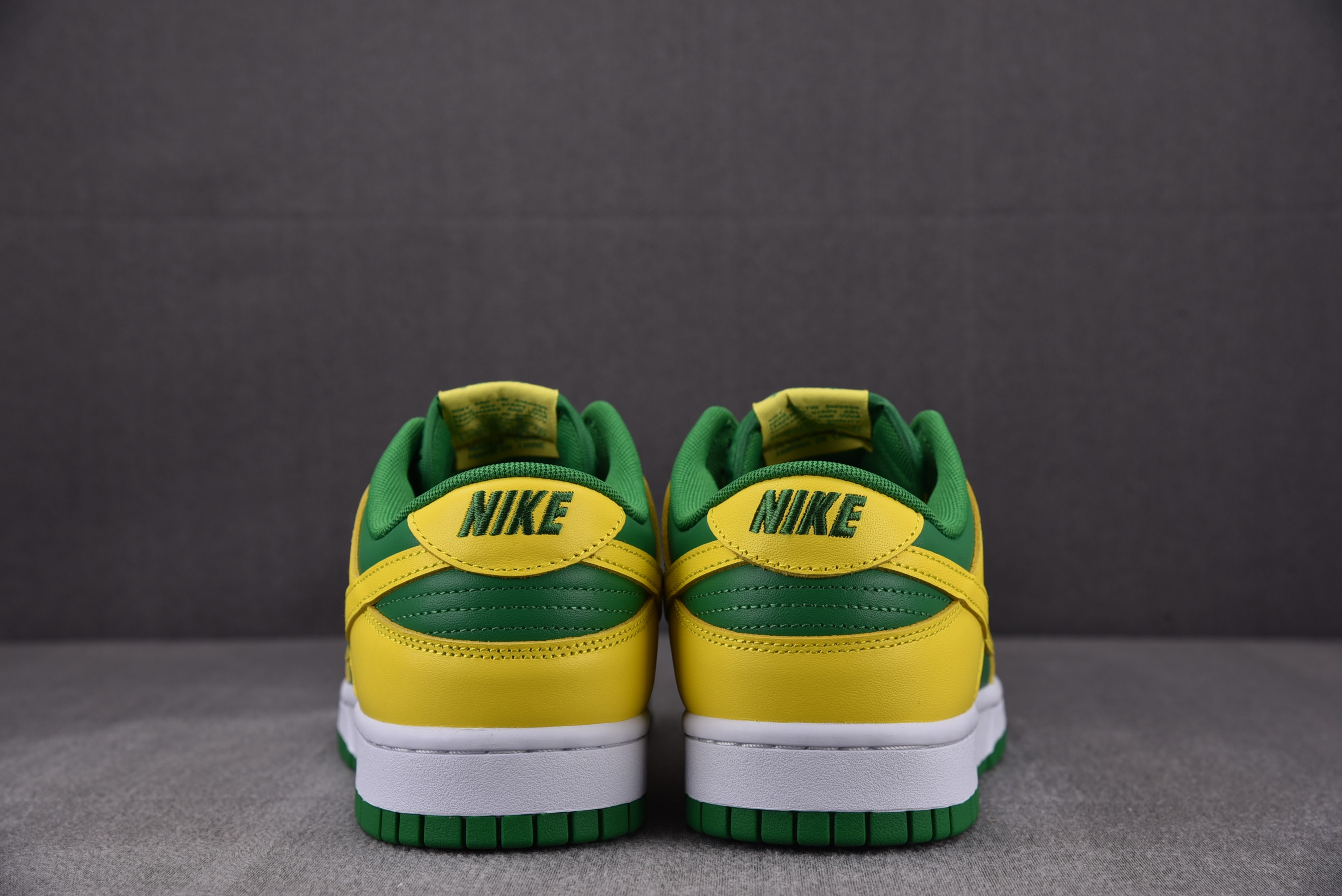 Nike Dunk Low Reverse Brazil