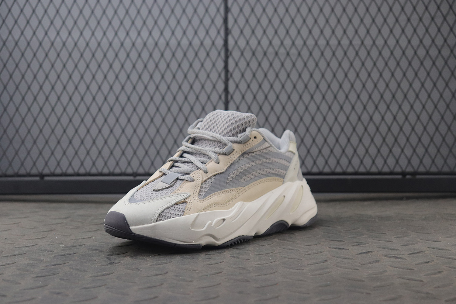 adidas Yeezy Boost 700 V2 Cream
