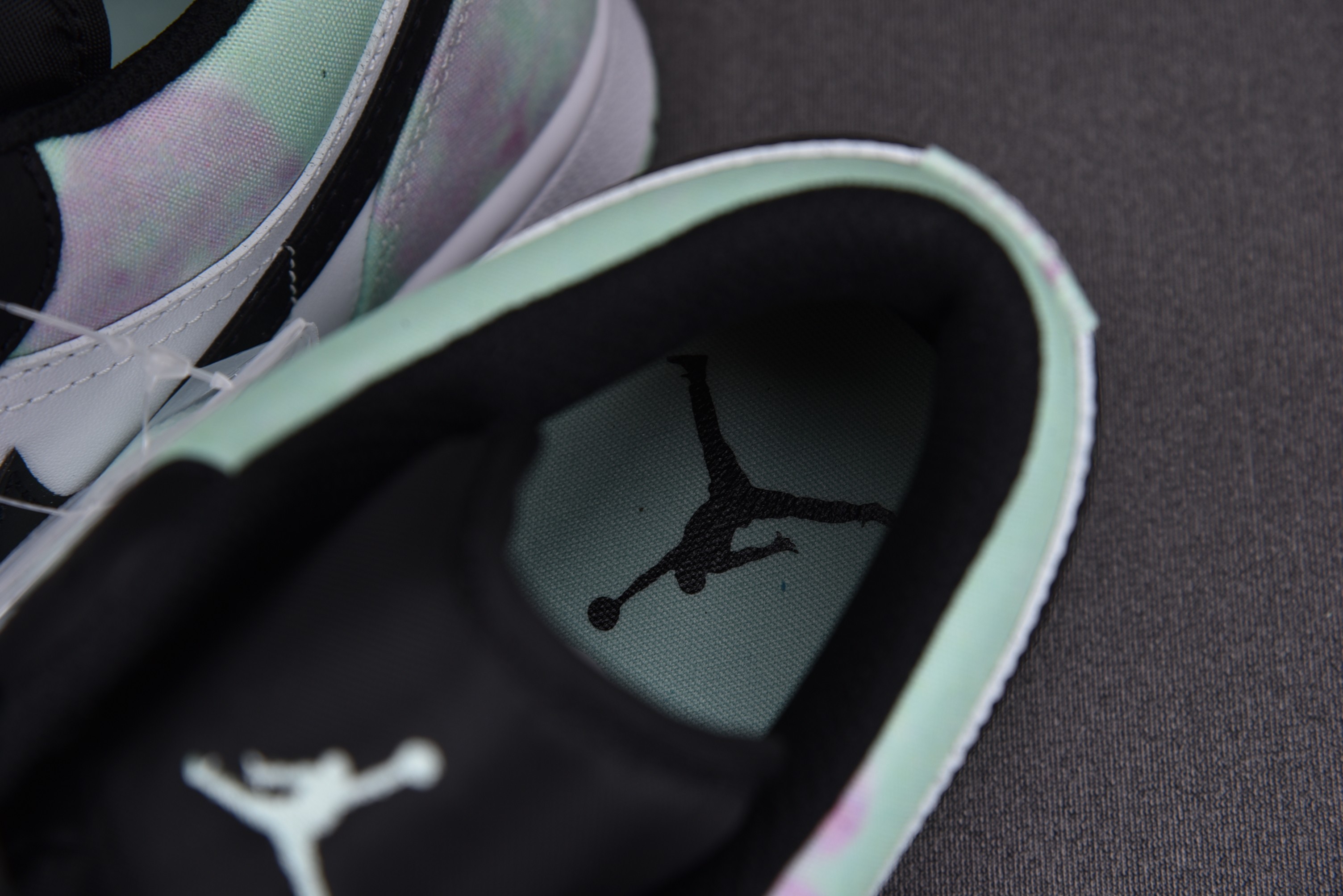 Jordan 1 Low Tie-Dye