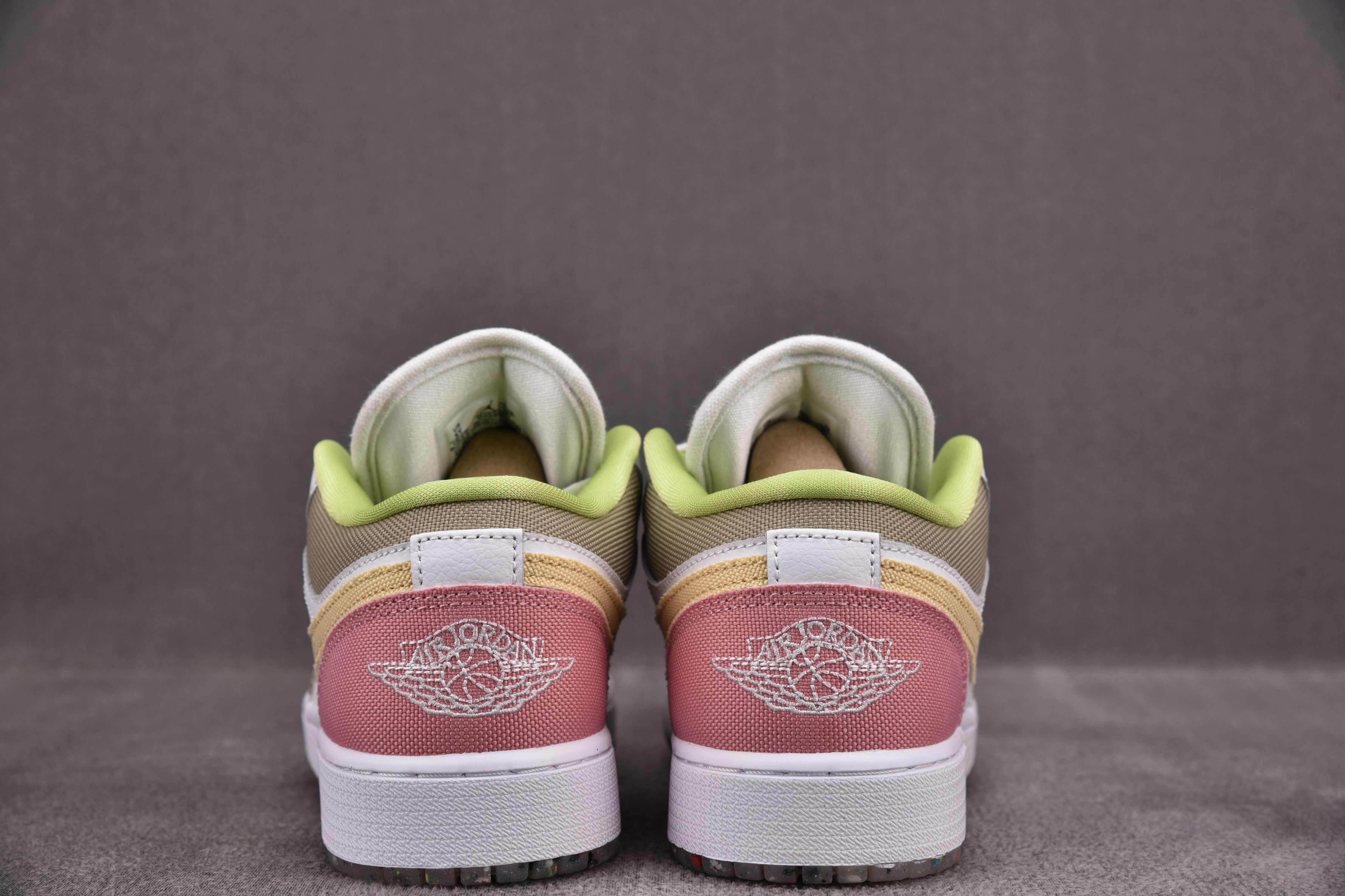 Jordan 1 Low Pastel Grind Vivid Green (GS)