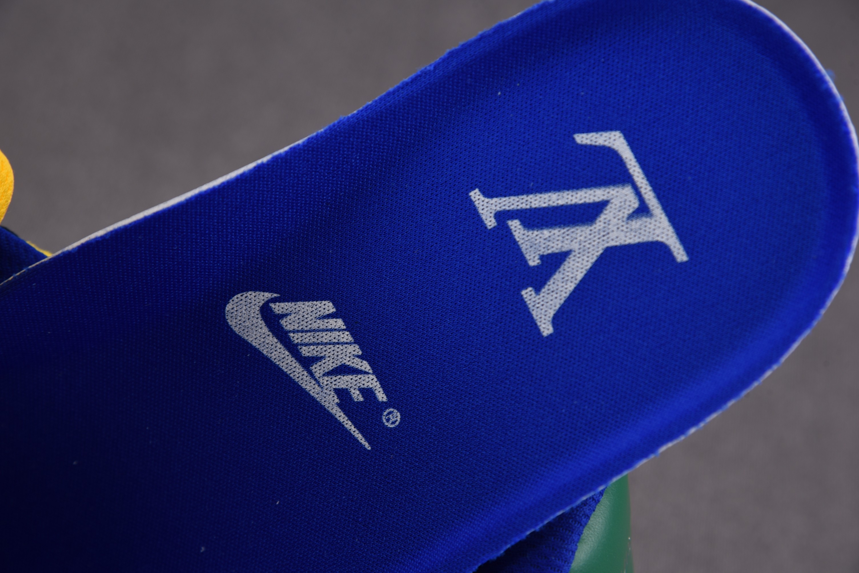 Nike Air Force 1 Low Louis Vuitton Virgil Abloh Purple Dusk/Metallic Silver (Be careful about the size!!)