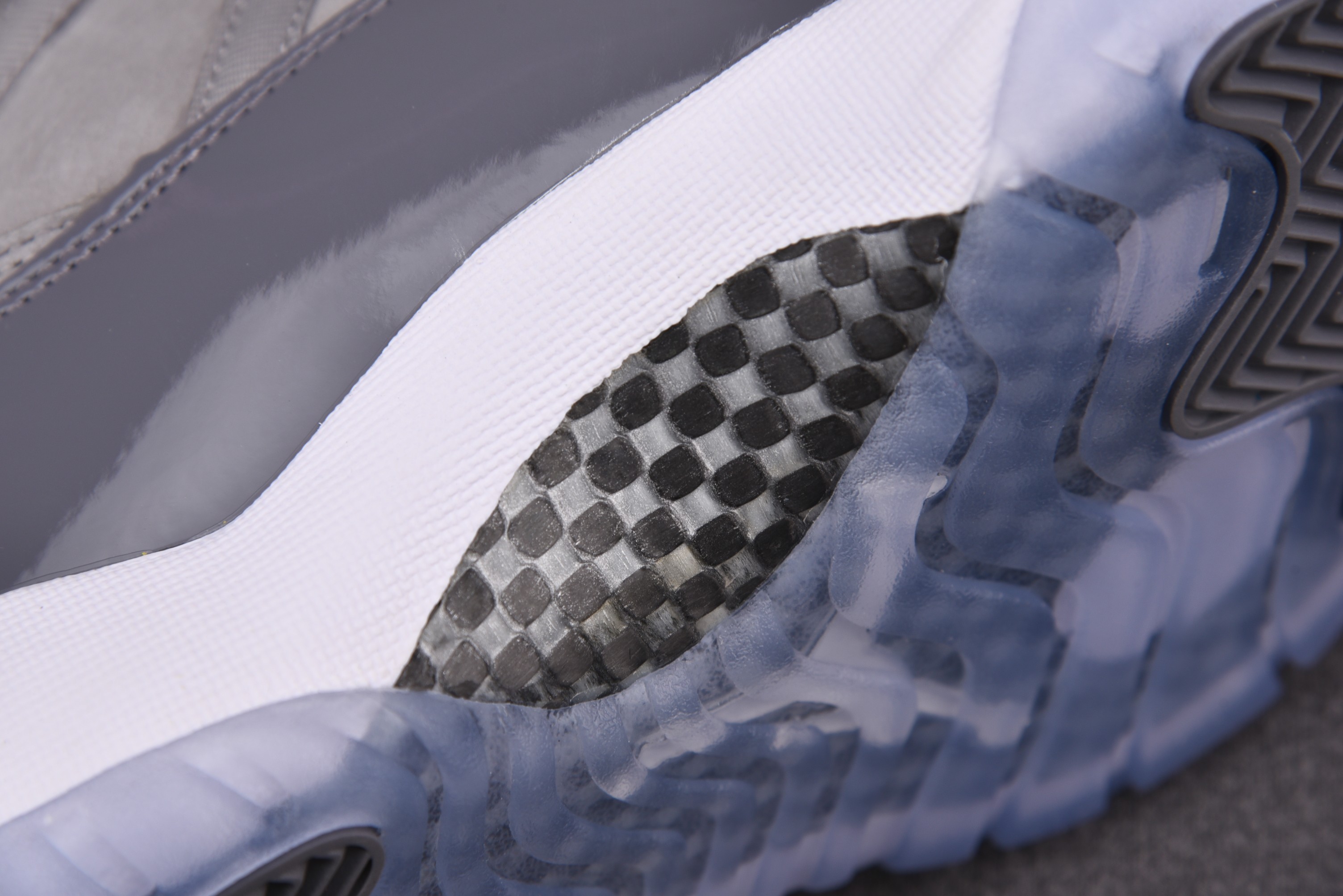 Jordan 11 Retro Cool Grey (2021)