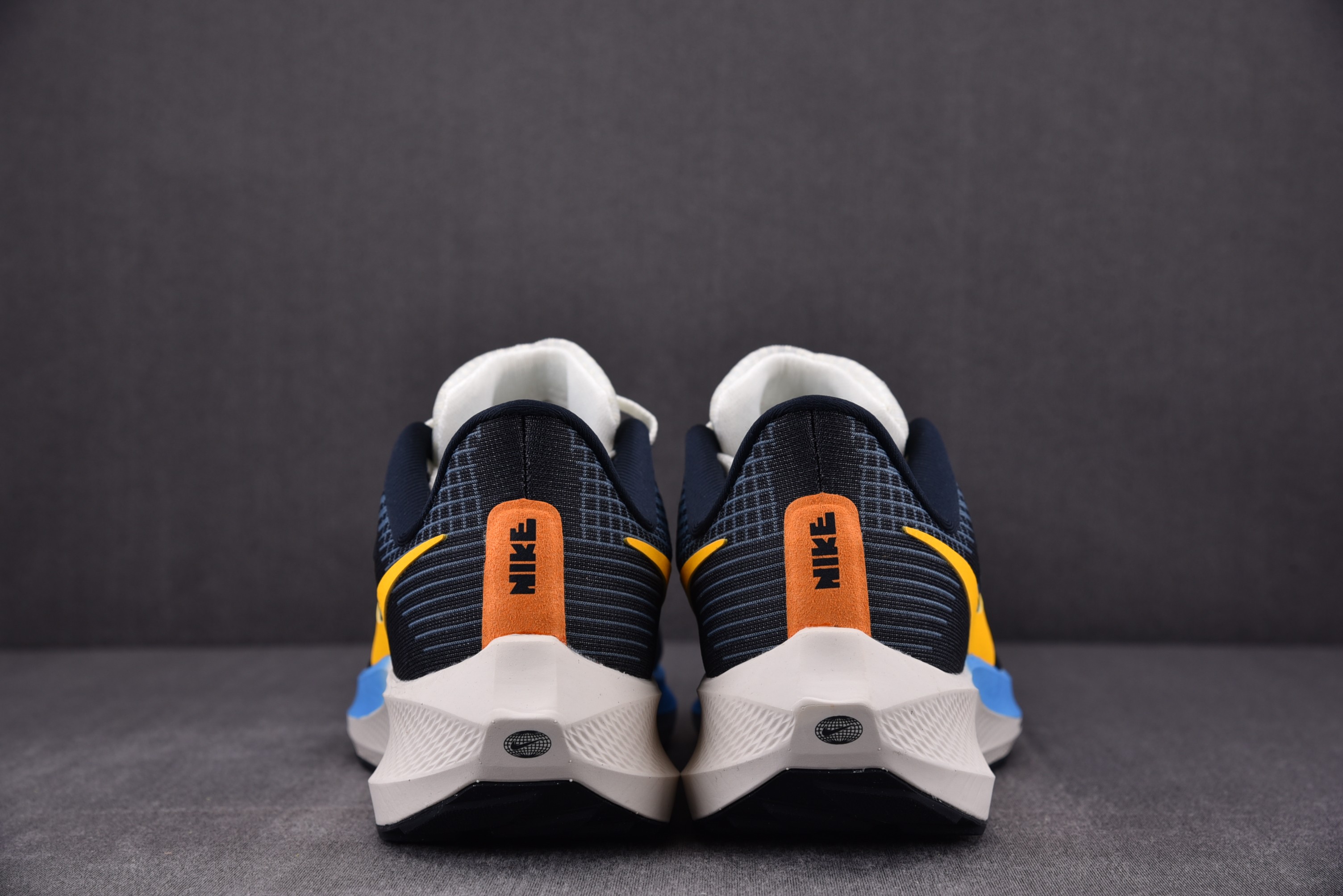 Nike Air Zoom Pegasus 39 Premium Obsidian Yellow