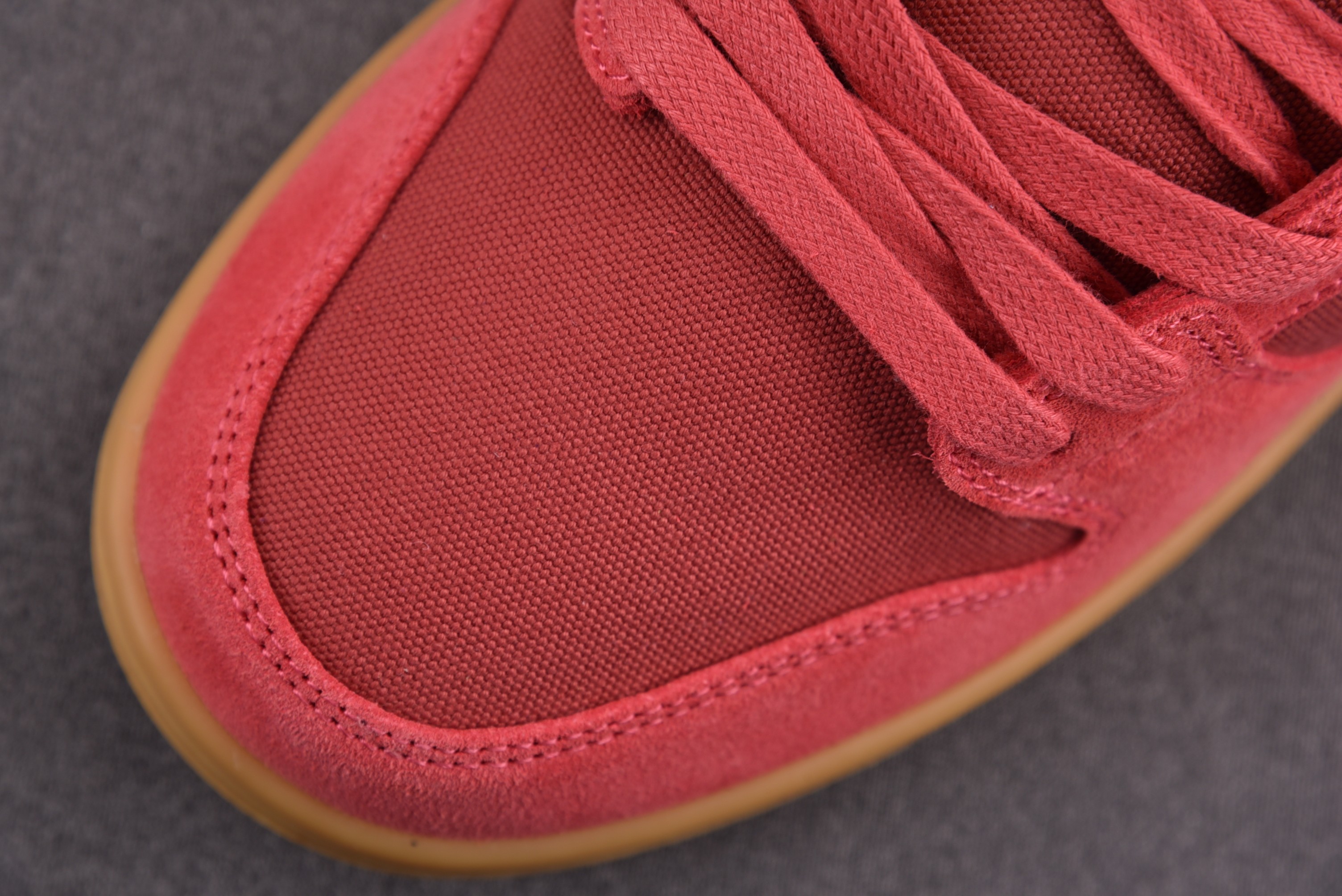 Nike SB Dunk Low Adobe