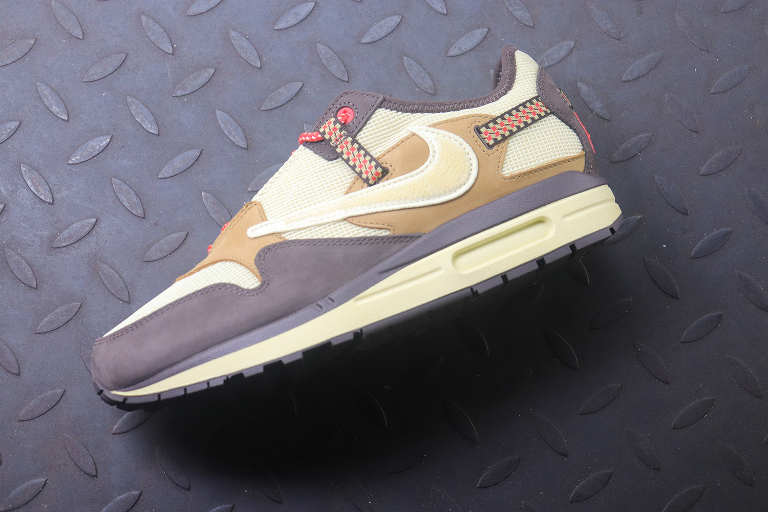 Nike Air Max 1 Travis Scott Cactus Jack Baroque Brown