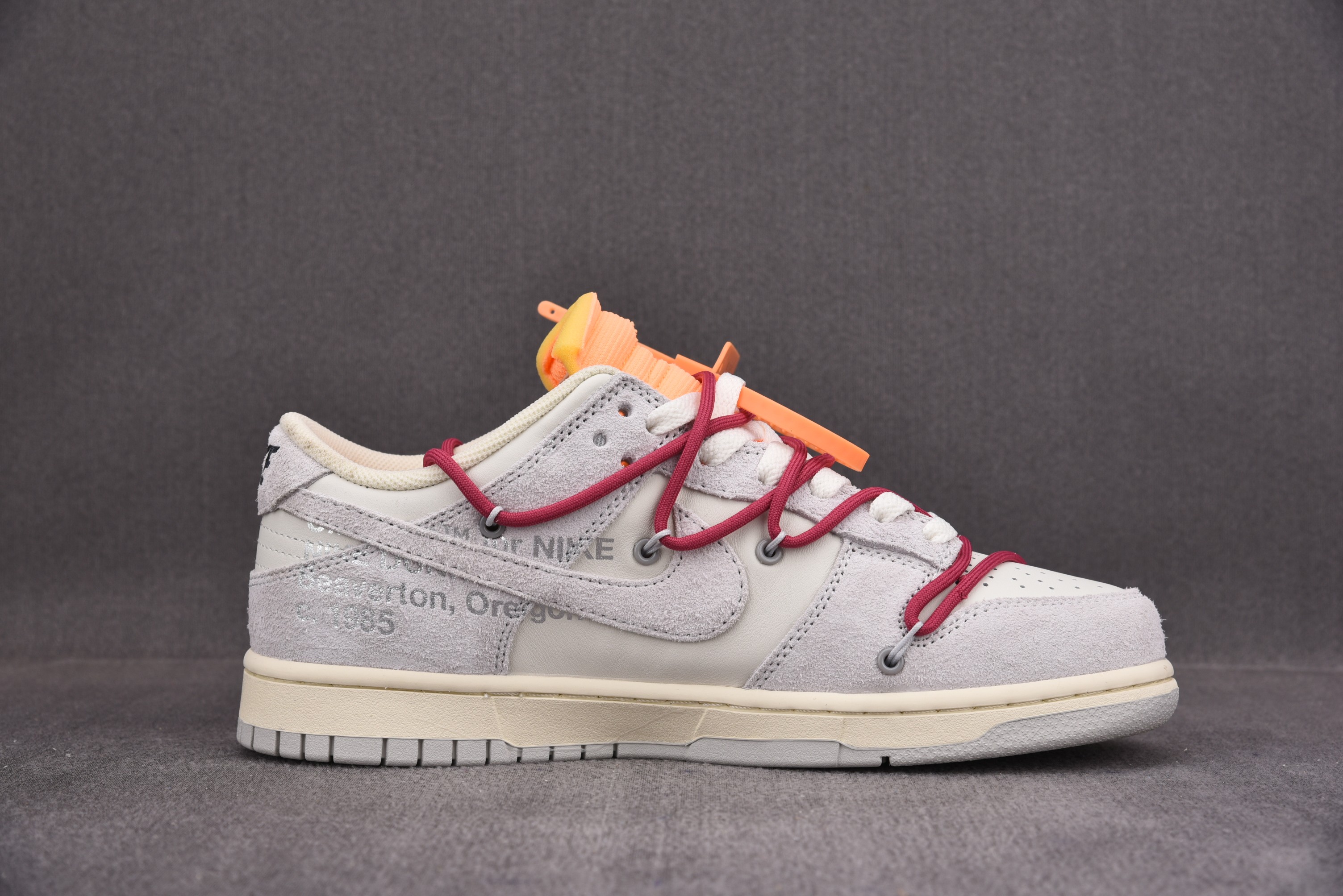 Nike Dunk Low   Lot 35