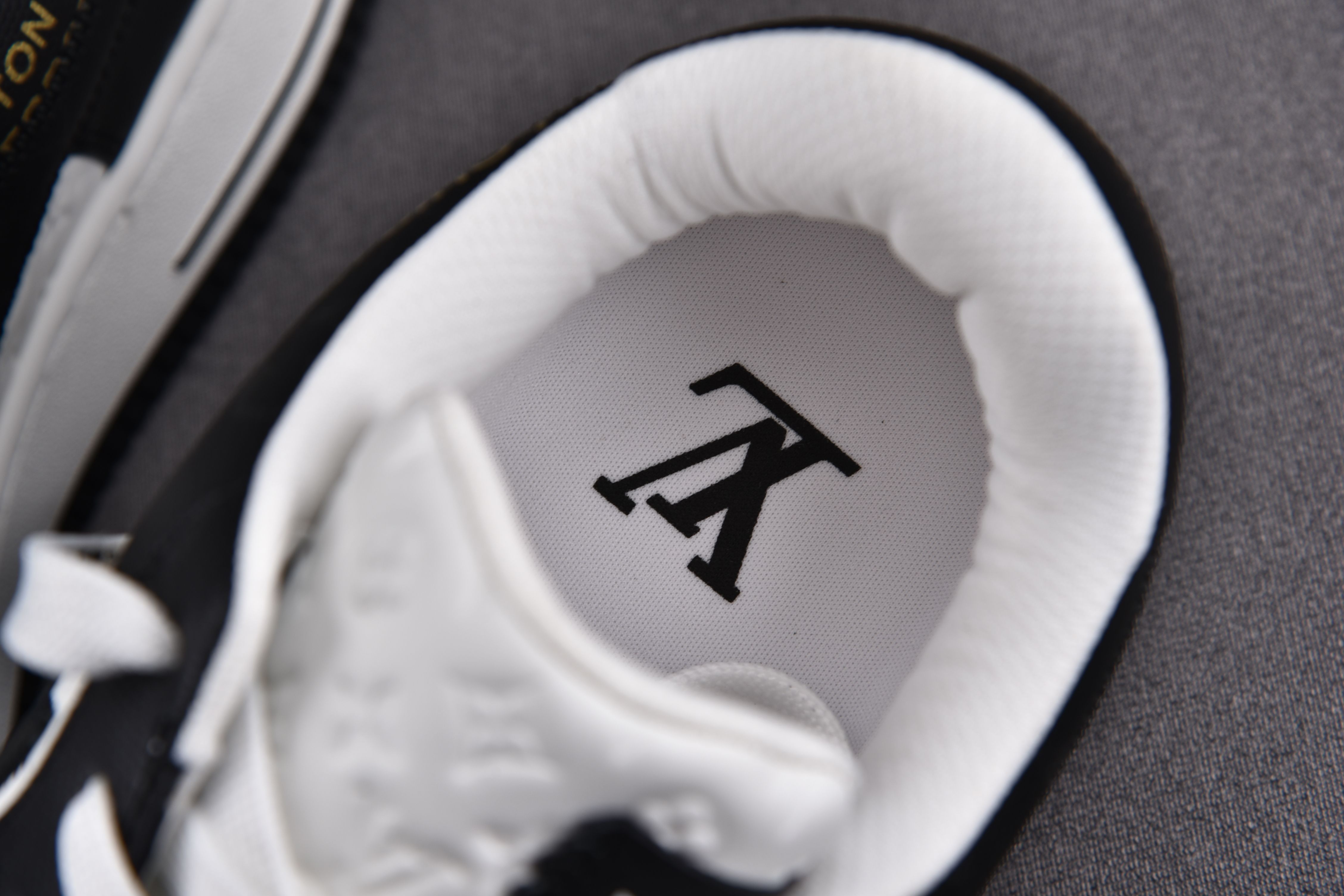 Nike Air Force 1 Low Louis Vuitton Royal Black White (Be careful about the size!!)