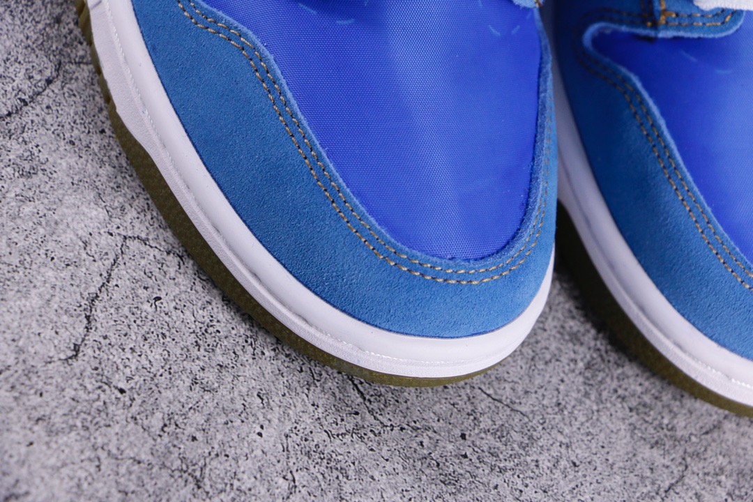 Nike Dunk SB Low Street Fighter Chun Li