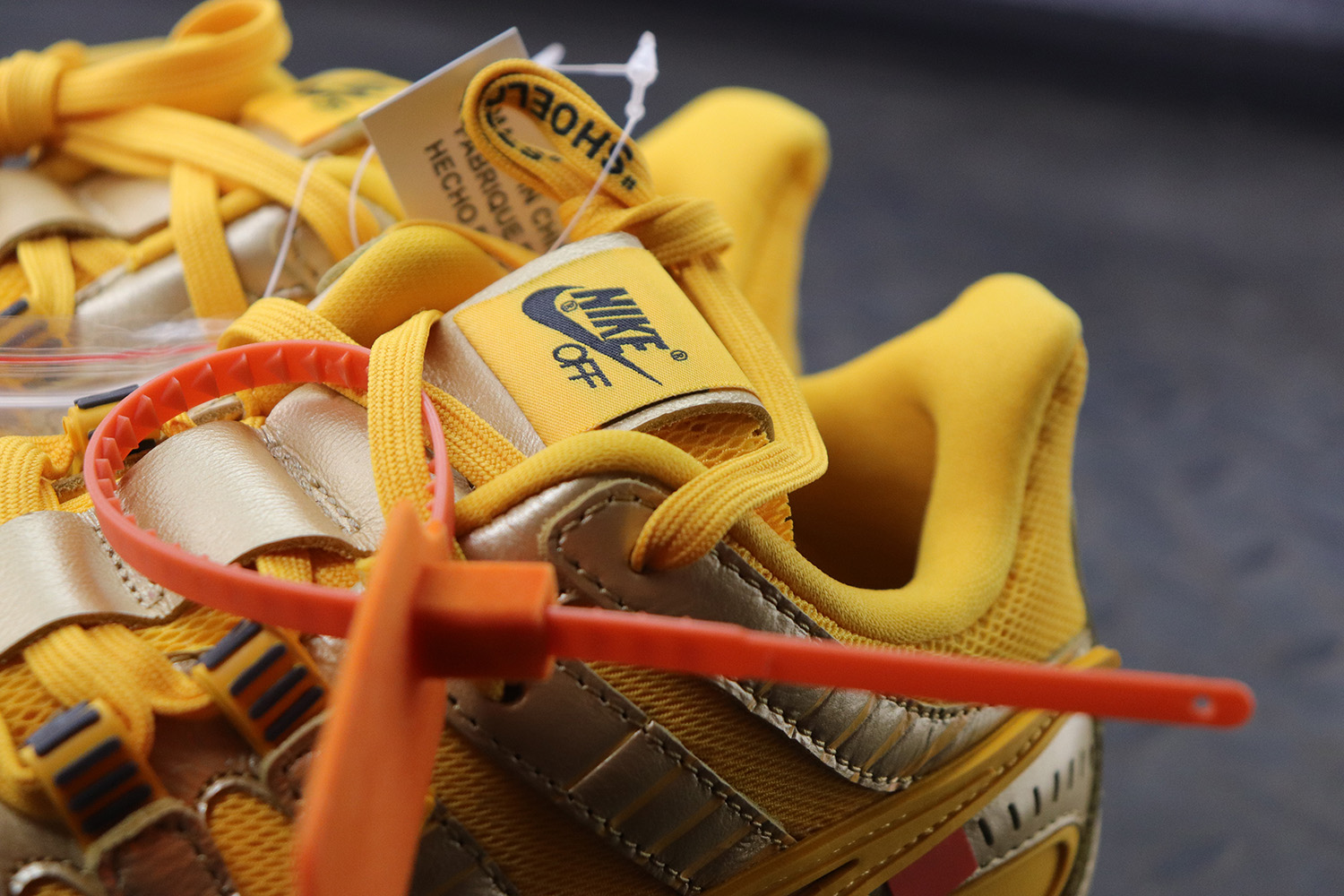 Nike Air Rubber Dunk   University Gold