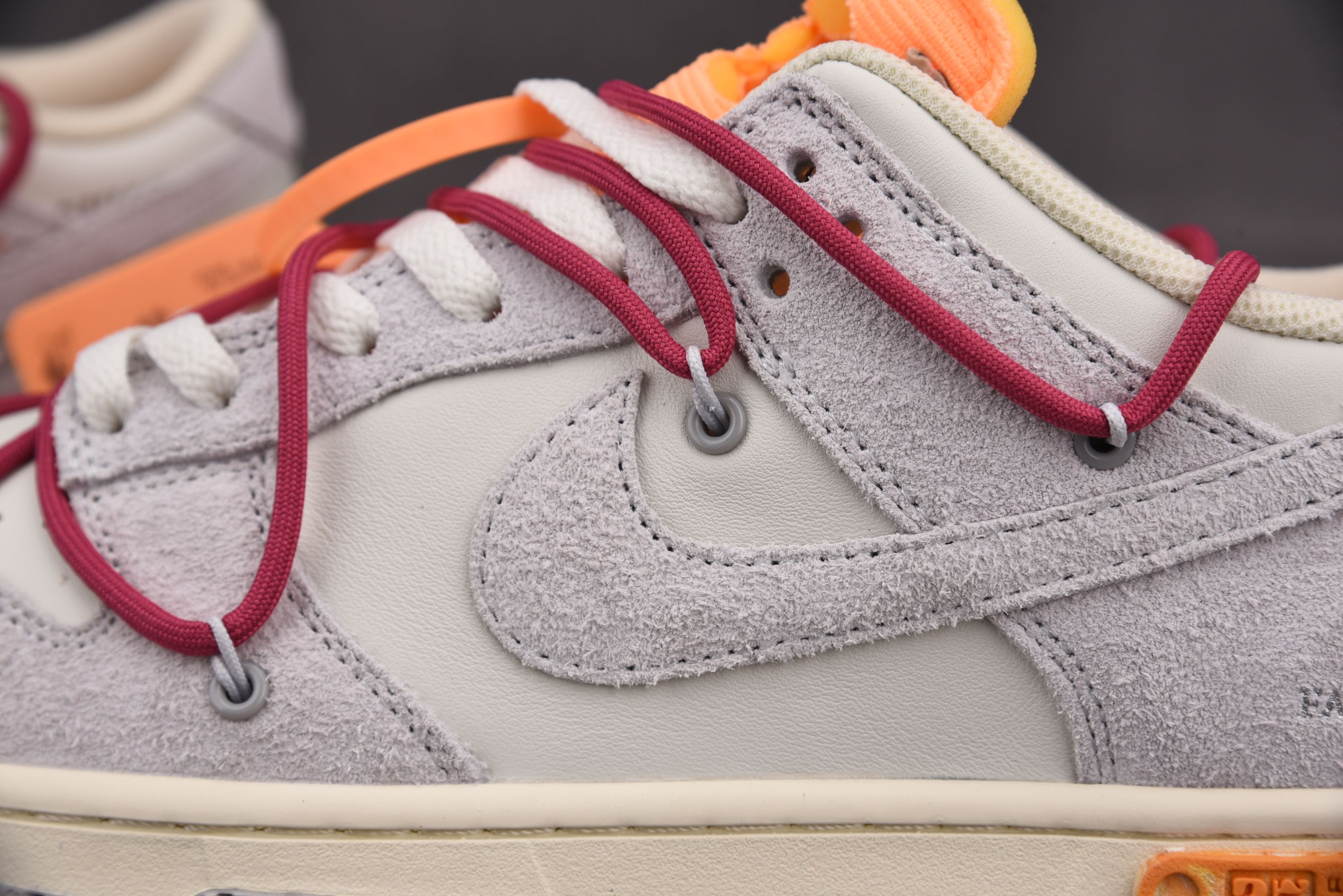 Nike Dunk Low   Lot 35