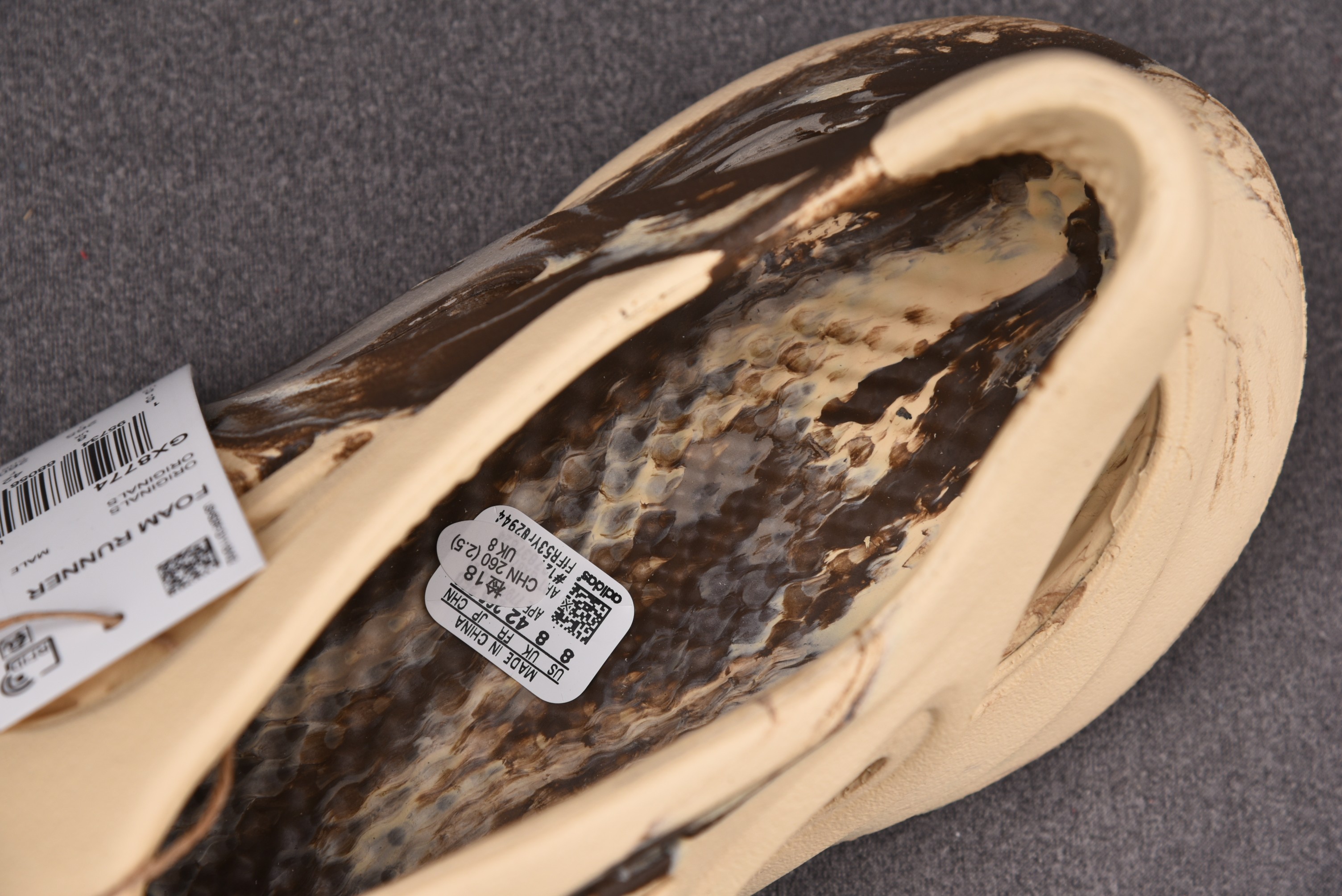 adidas Yeezy Foam RNNR MX Cream Clay (One Size Smaller!!)