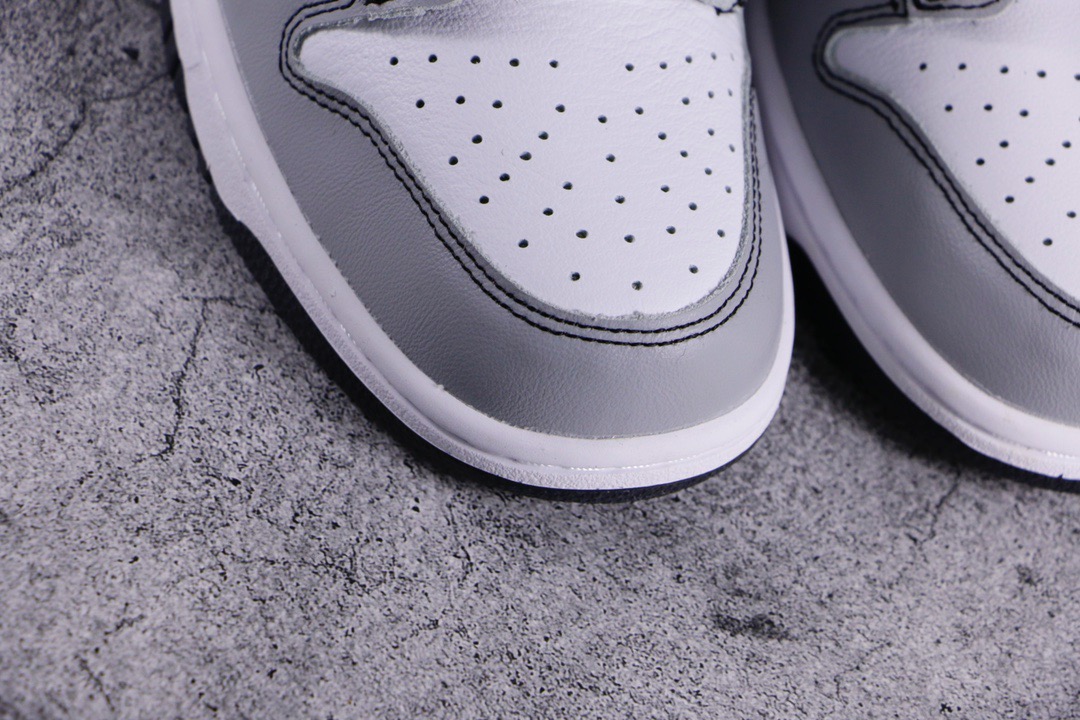 Nike SB Dunk Low Lunar Eclipse (West)