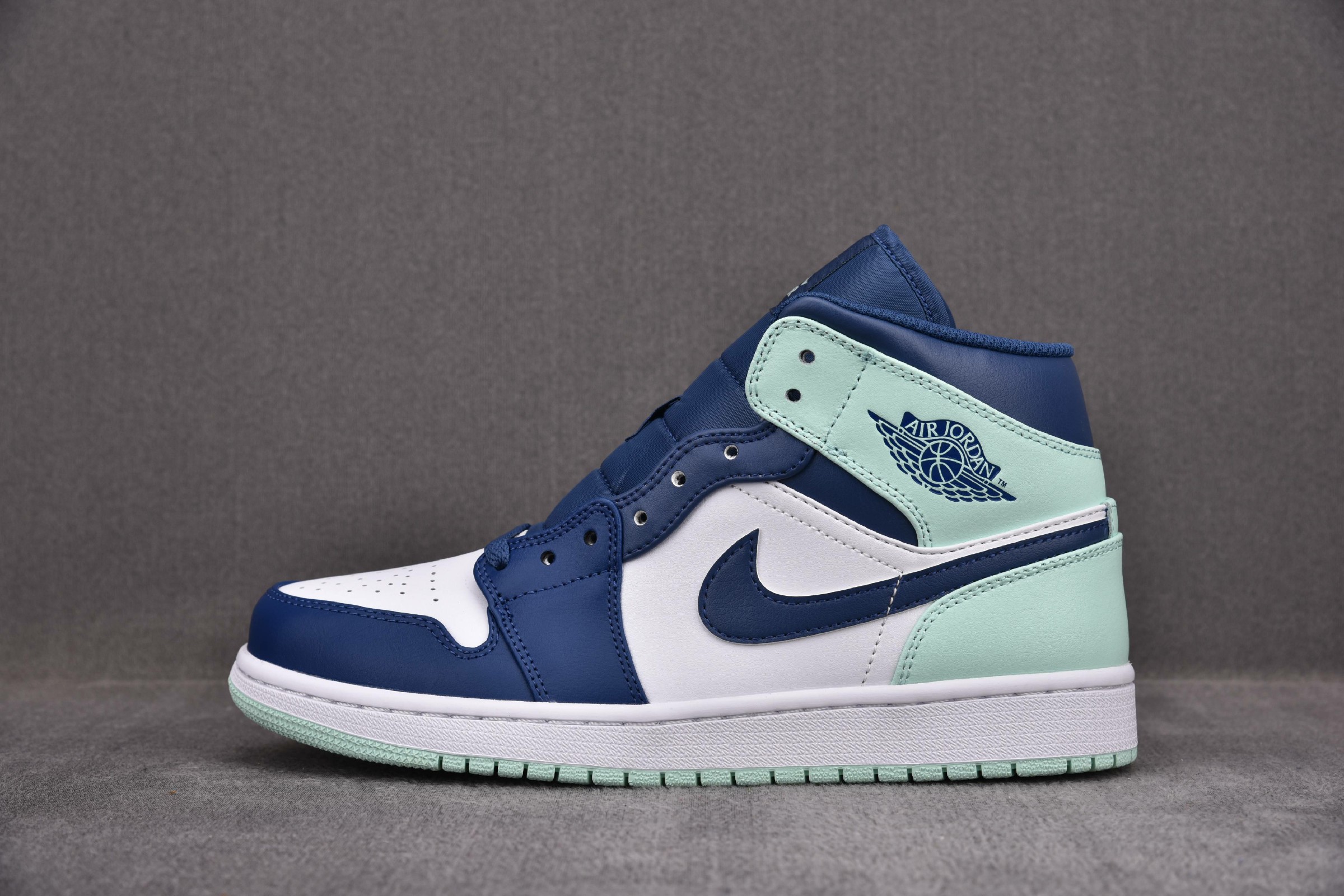Jordan 1 Mid Mystic Navy Mint Foam / Blue Mint