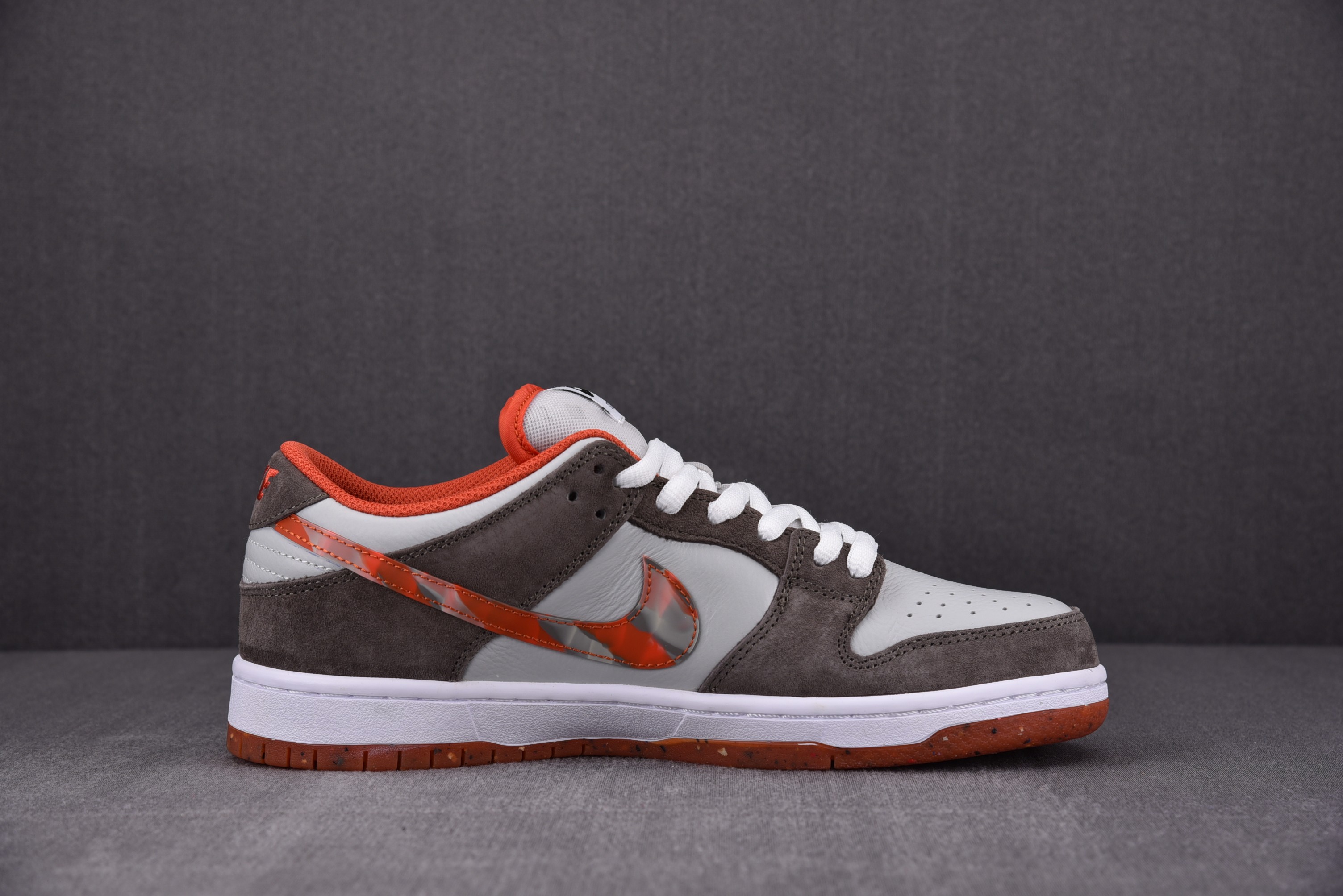 Nike SB Dunk Low Crushed Skate Shop