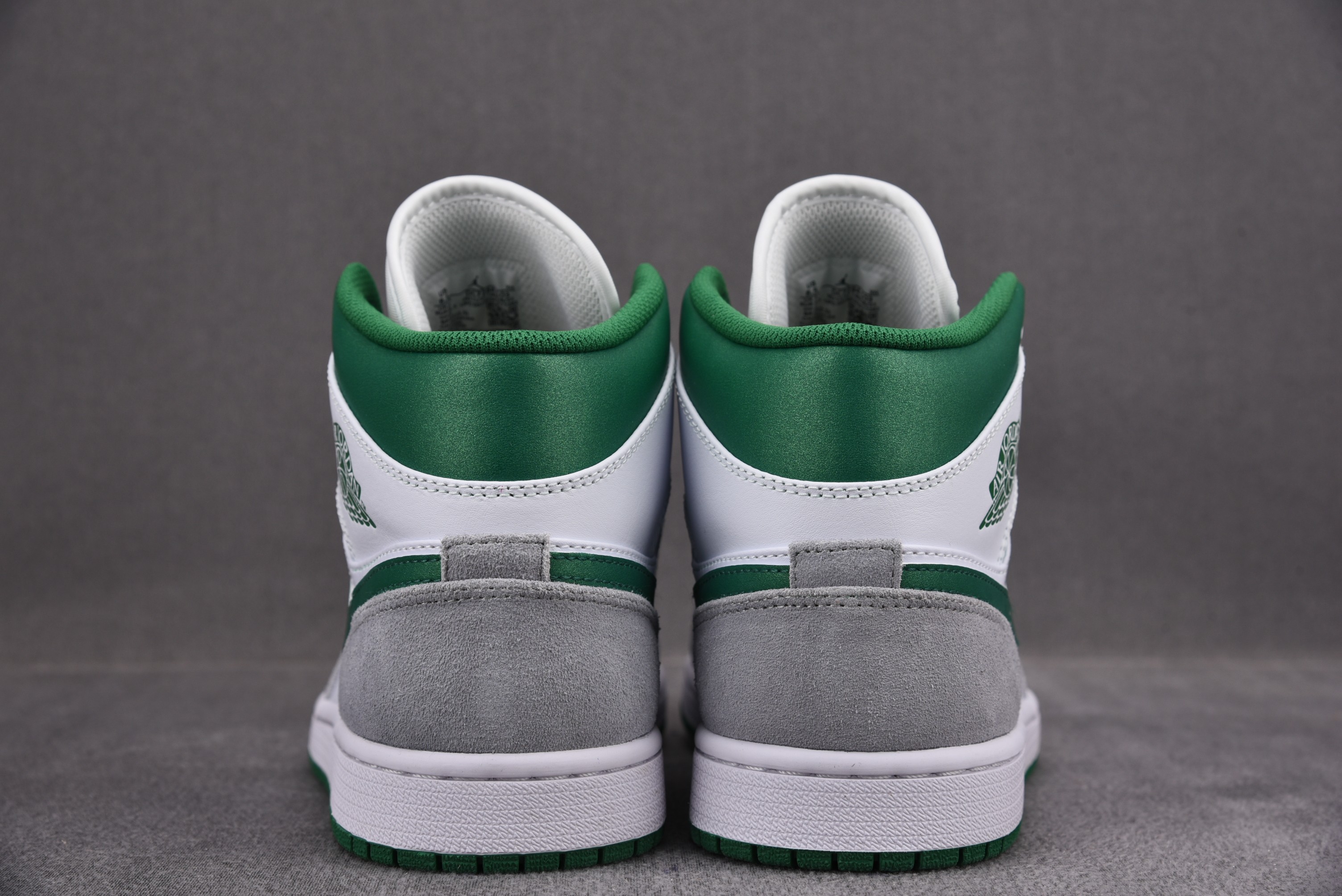 Jordan 1 Mid SE Grey Green