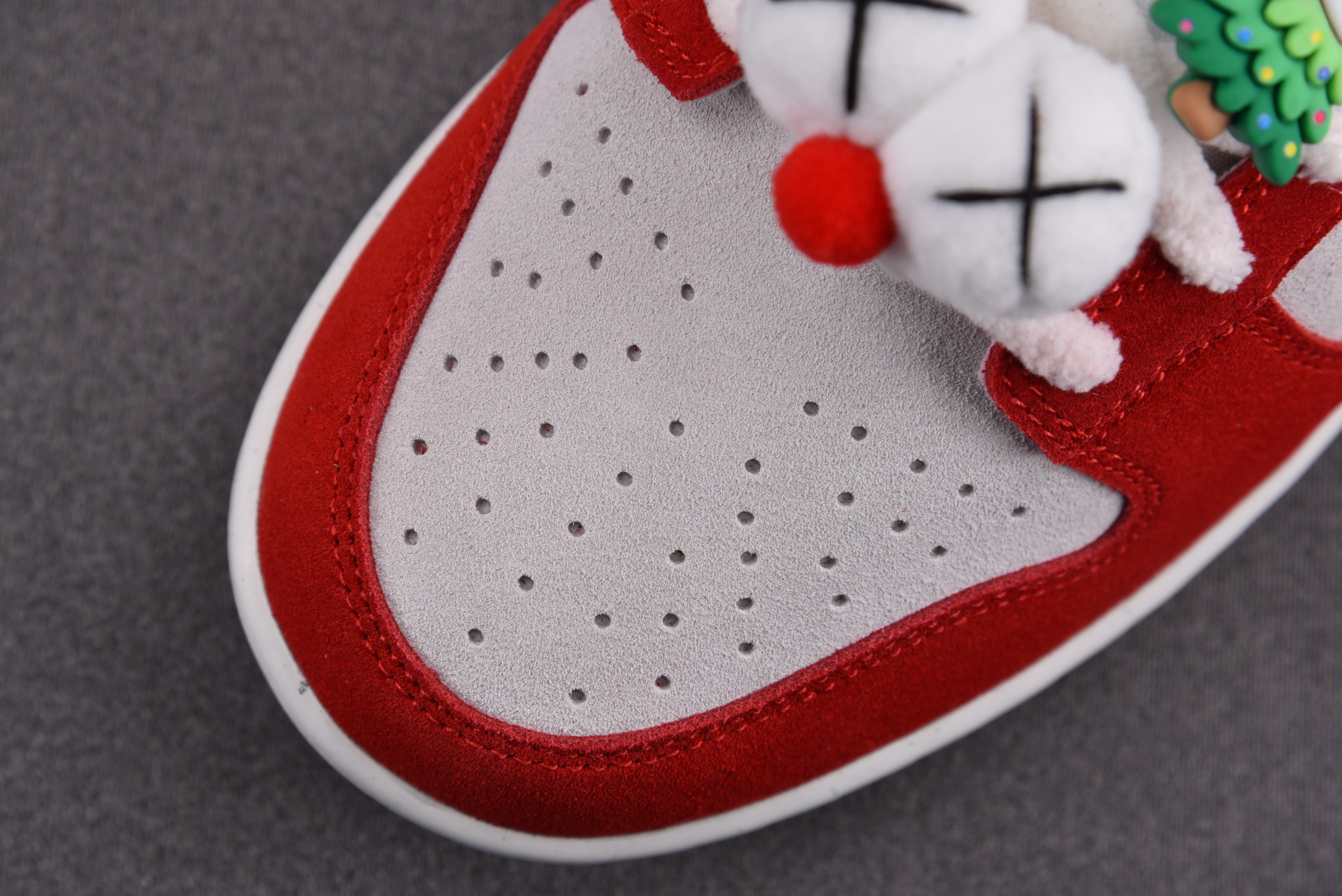 Nike SB Dunk Low 85 Christmas Red White Brown