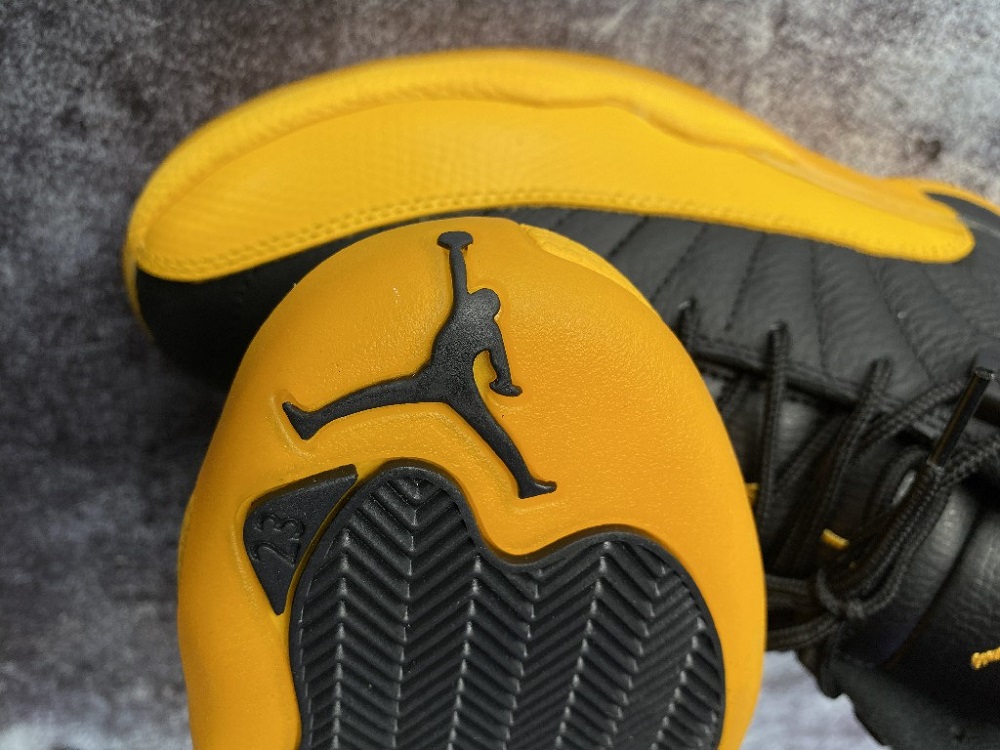 Jordan 12 Retro University Gold