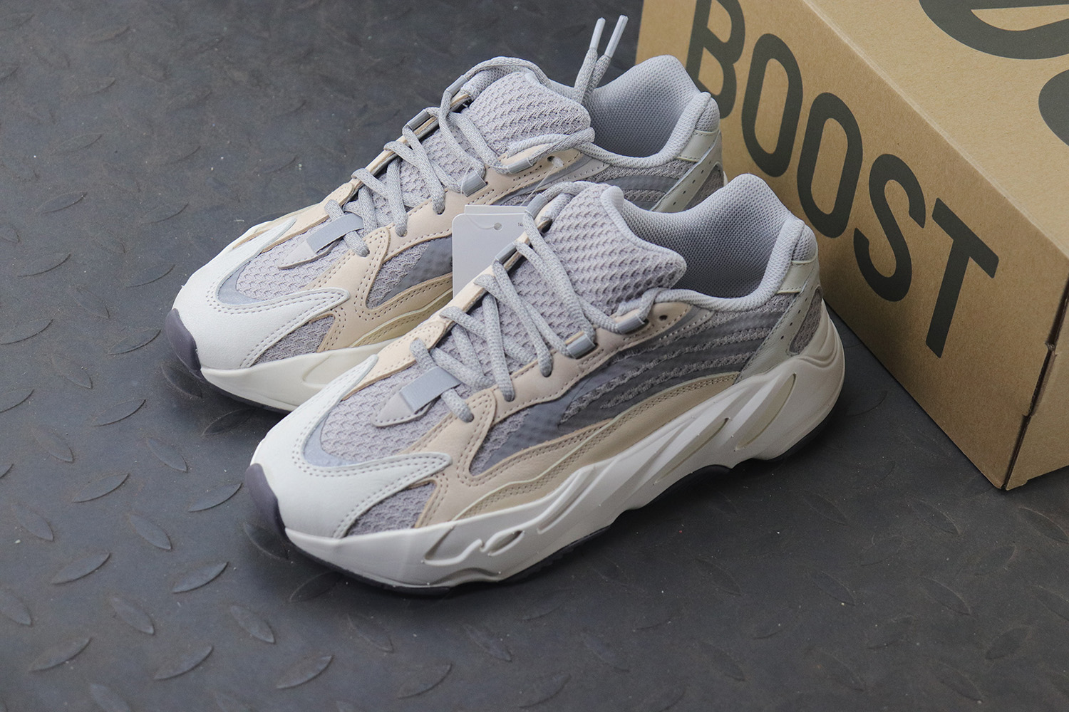 adidas Yeezy Boost 700 V2 Cream