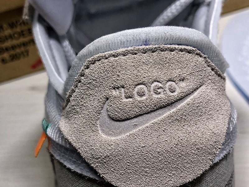 Air Force 1 Low   (with Brown   Box)