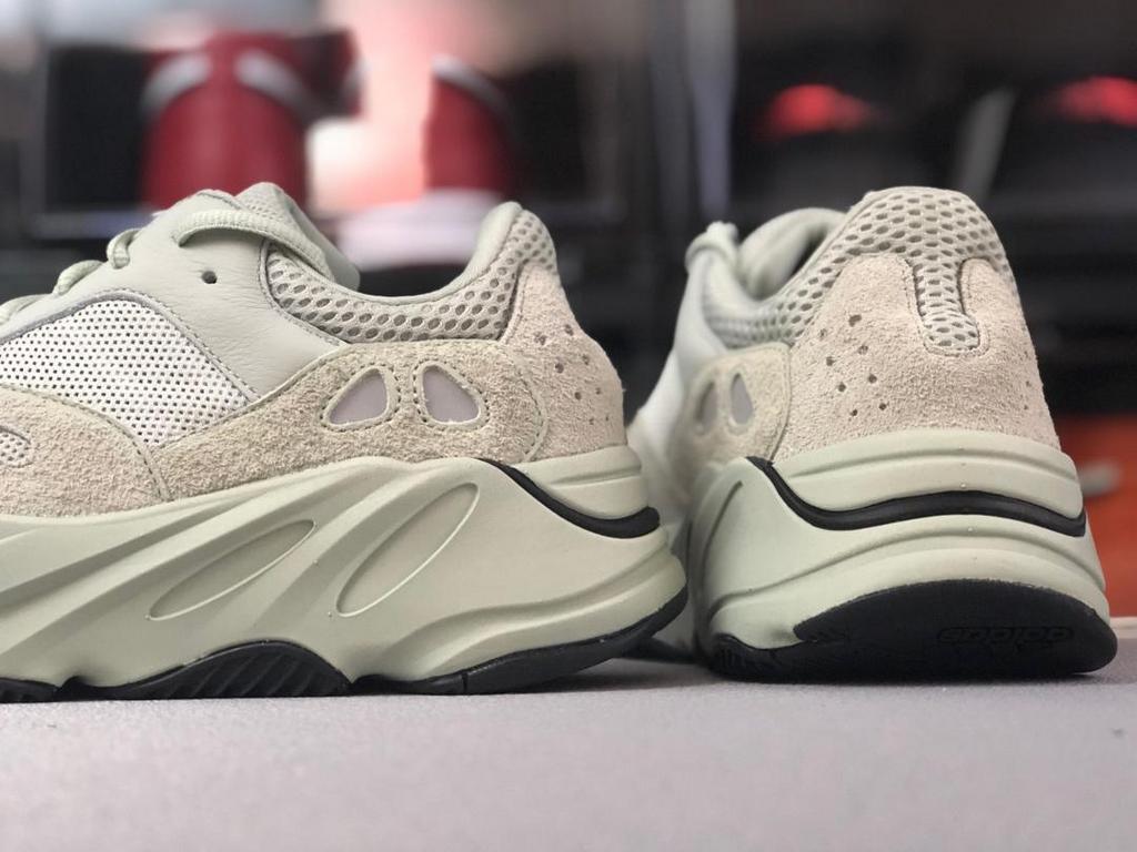 Adidas Yeezy Boost 700 Salt