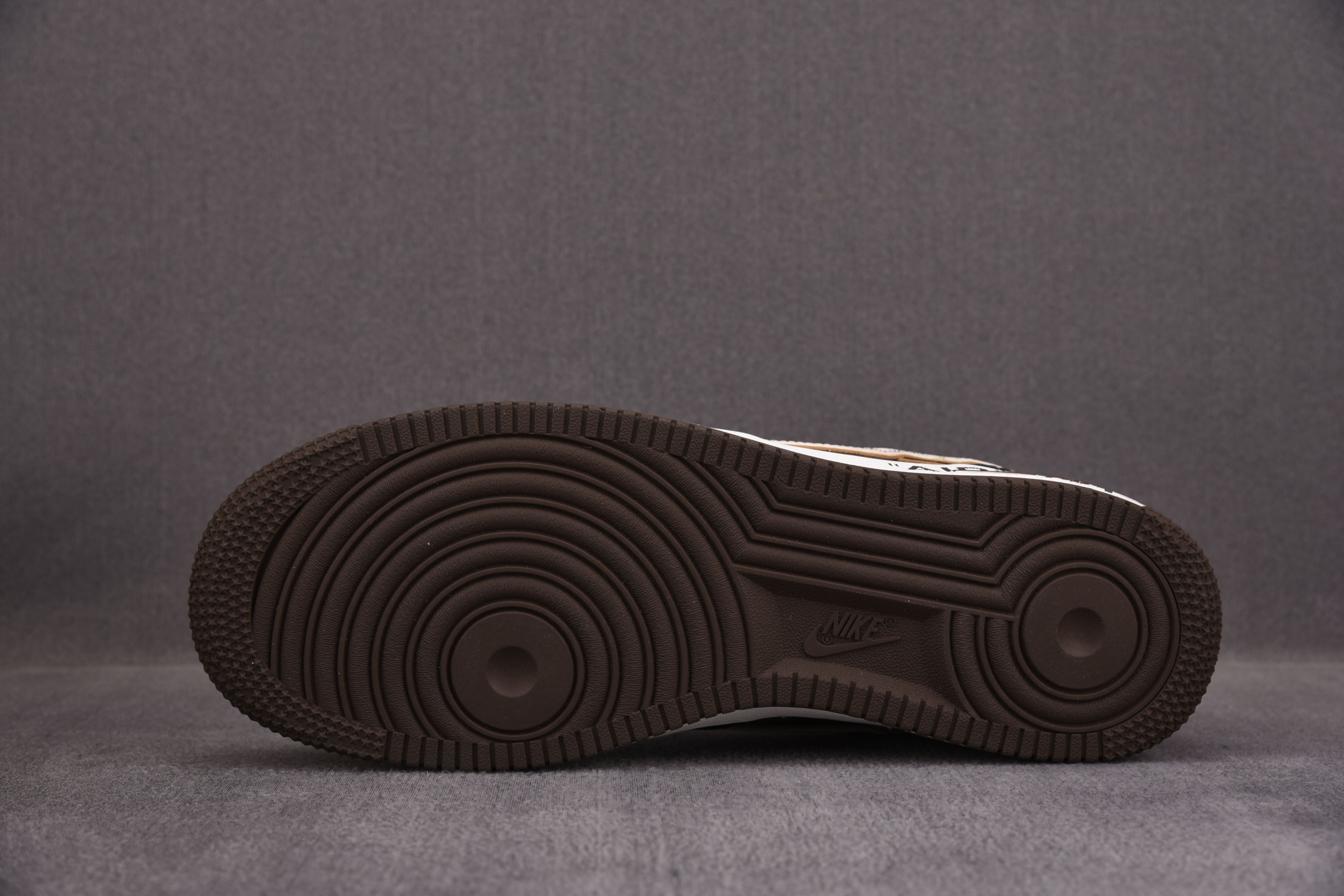 Nike Air Force 1 Low Louis Vuitton   Monogram Brown Damier Azur (Be careful about the size!!)