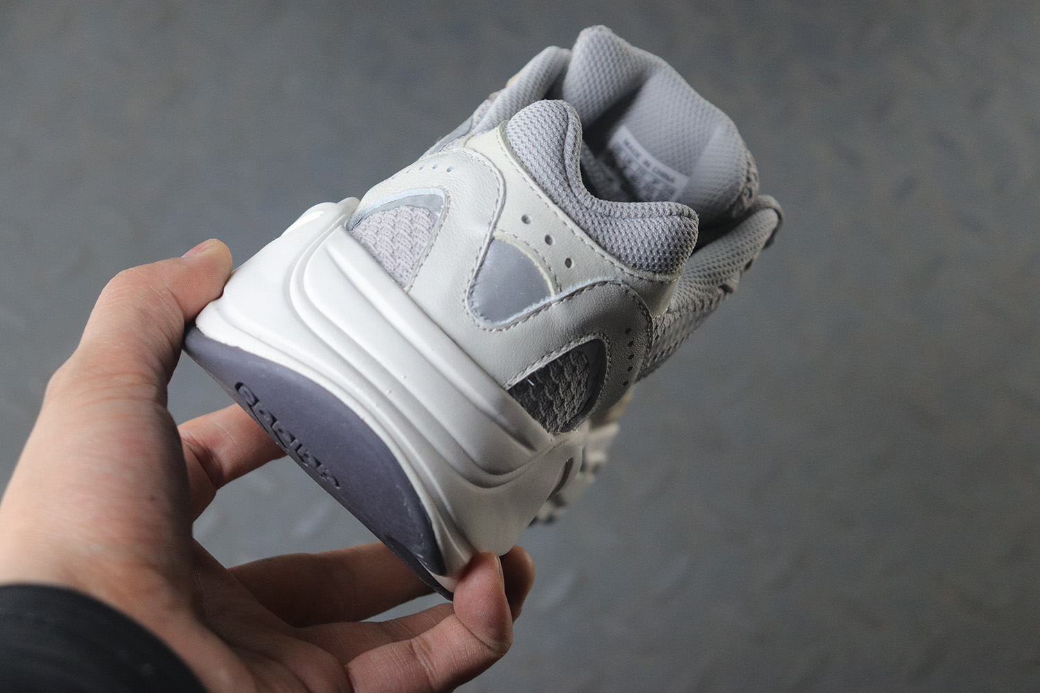 adidas Yeezy Boost 700 V2 Cream