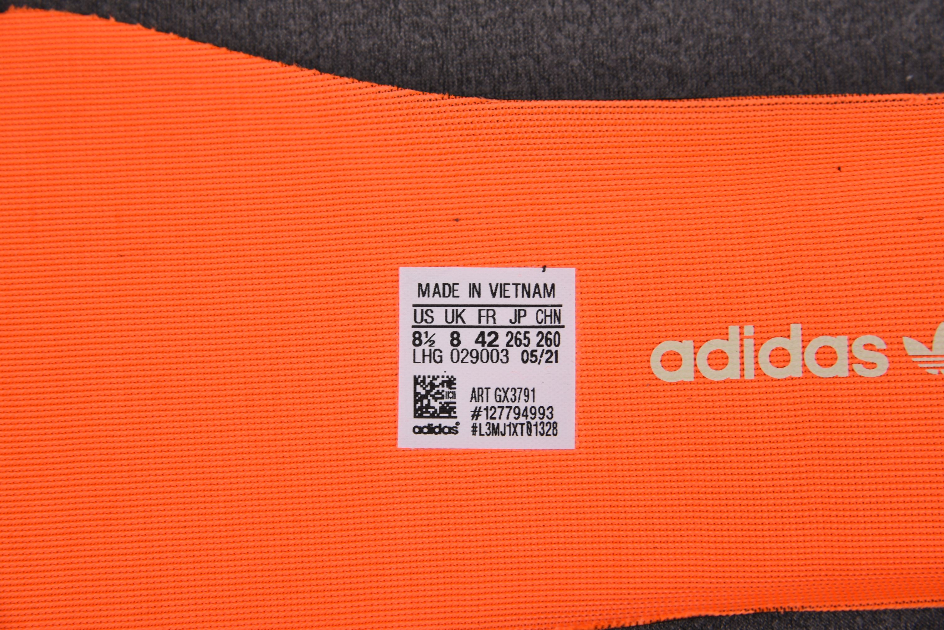 adidas Yeezy Boost 350 V2 Mono Cinder