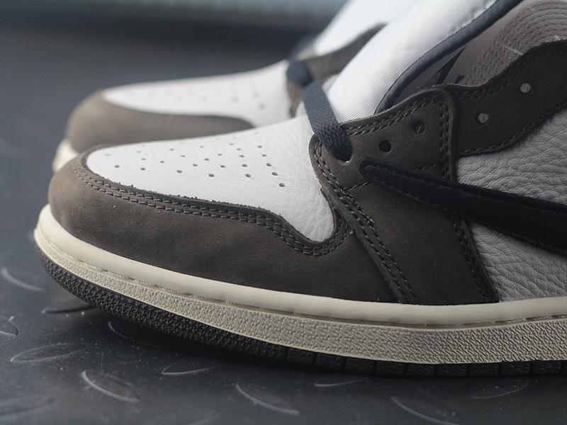 Jordan 1 Retro High Travis Scott