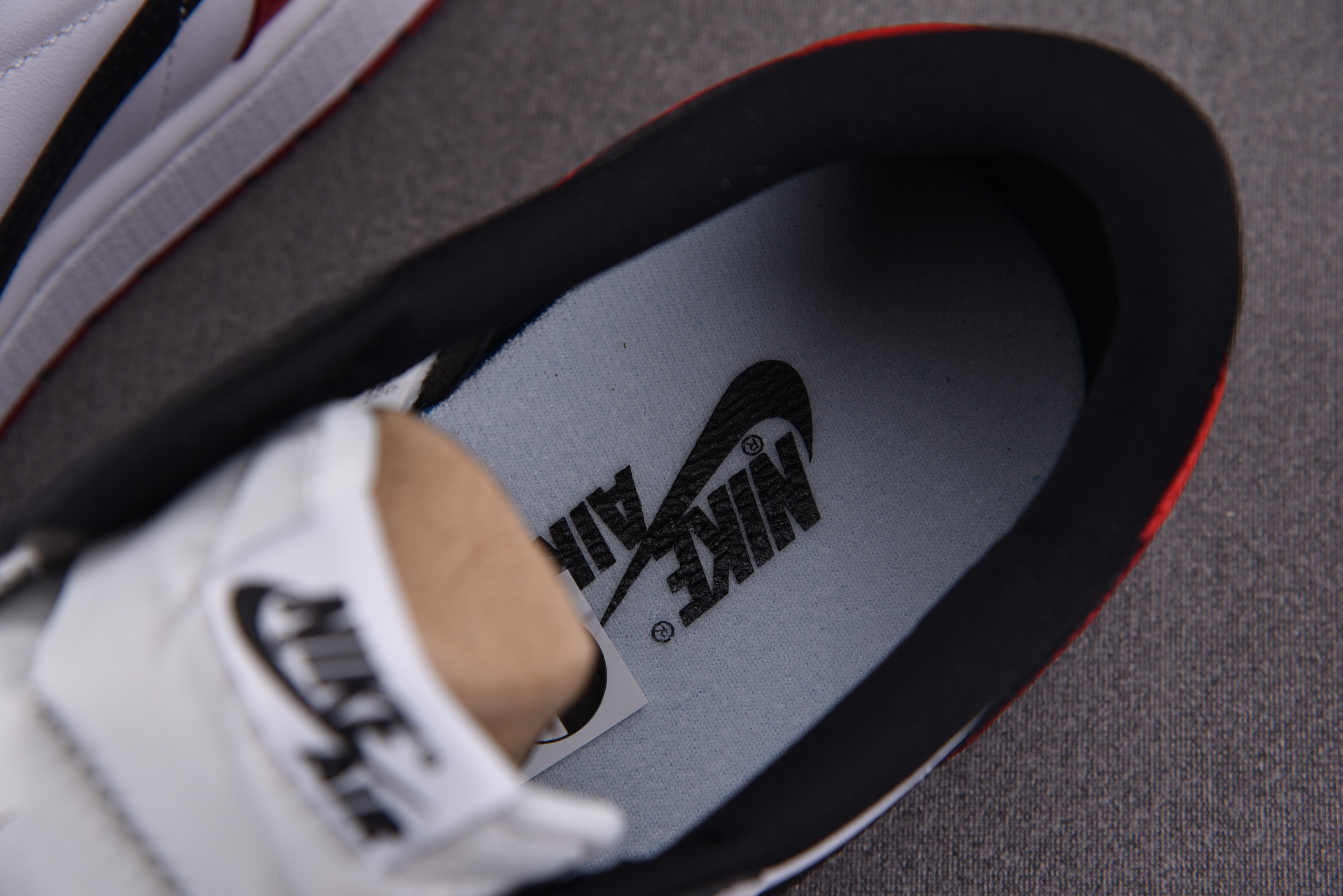 Jordan 1 Retro Low OG Black Toe