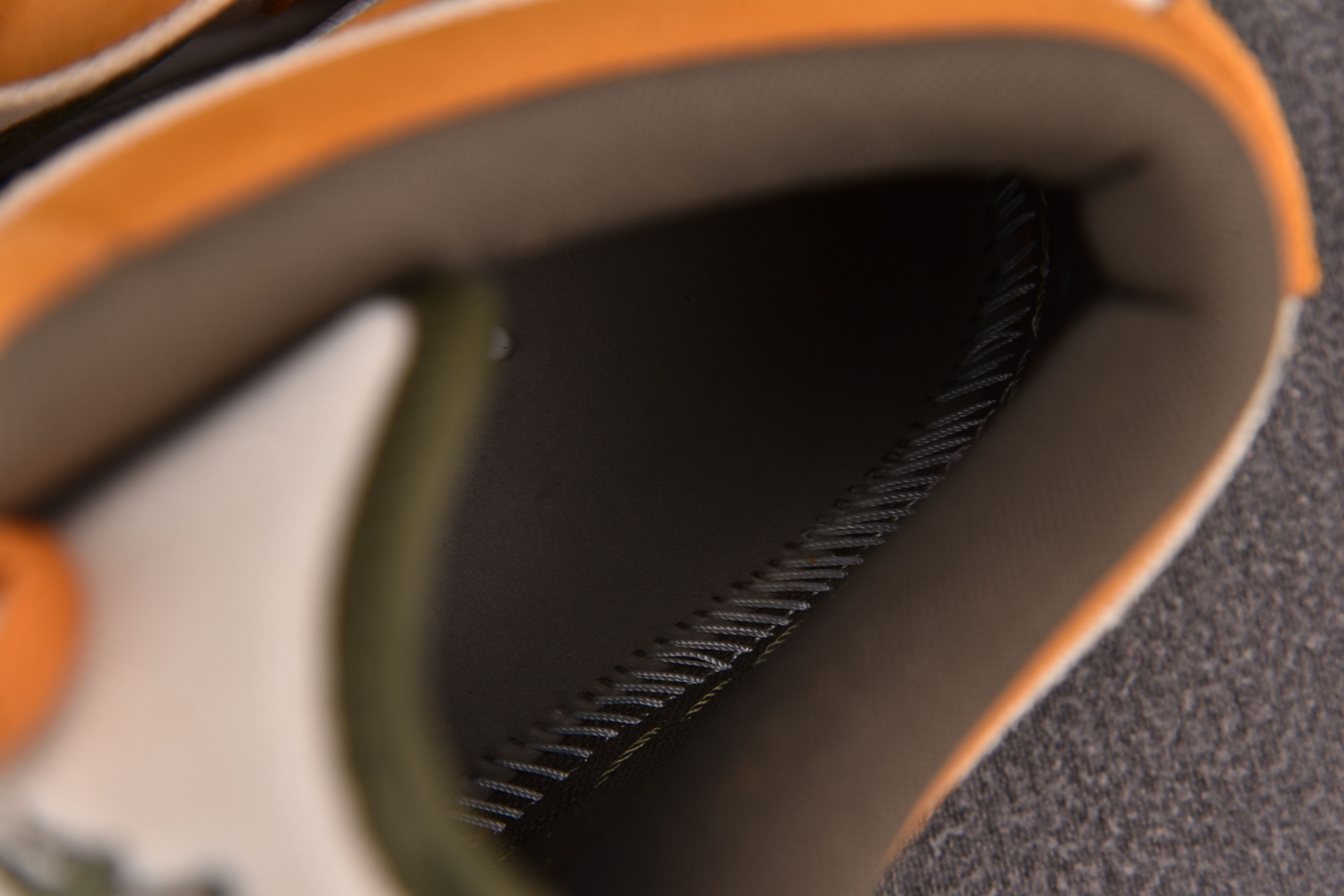 Jordan 1 Low SE Light Curry