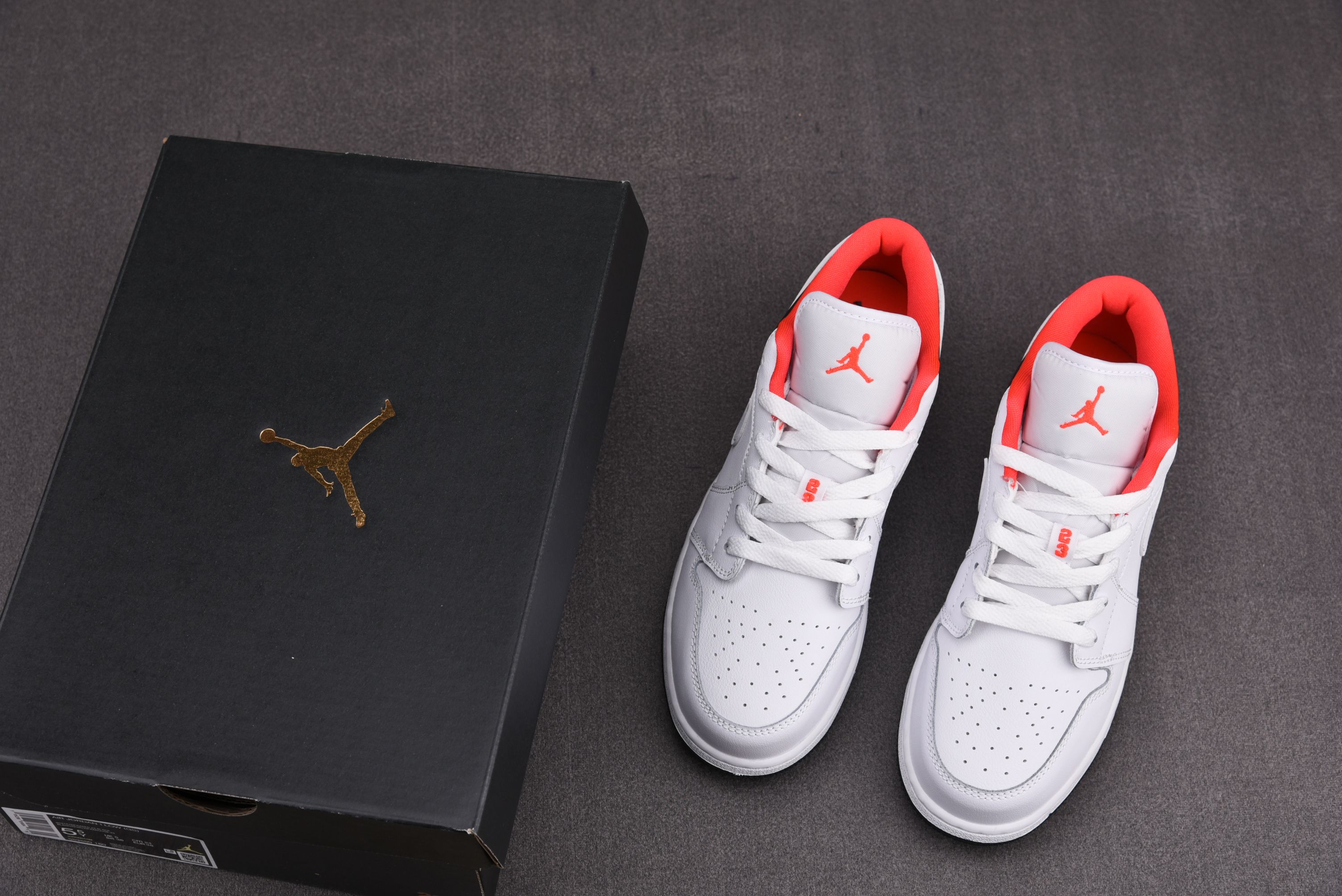 Jordan 1 Low White Black Infrared / Chicago Home
