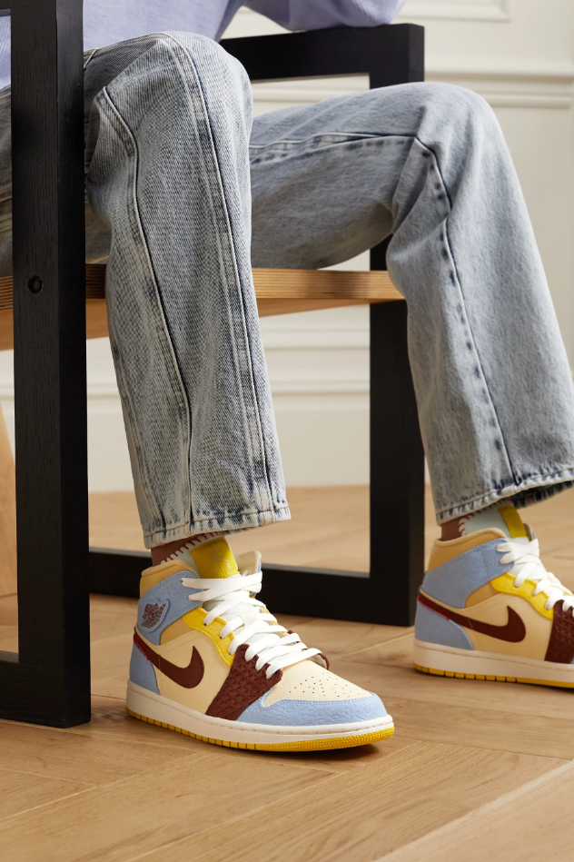 Jordan 1 Mid SE Fearless Maison Chateau Rouge