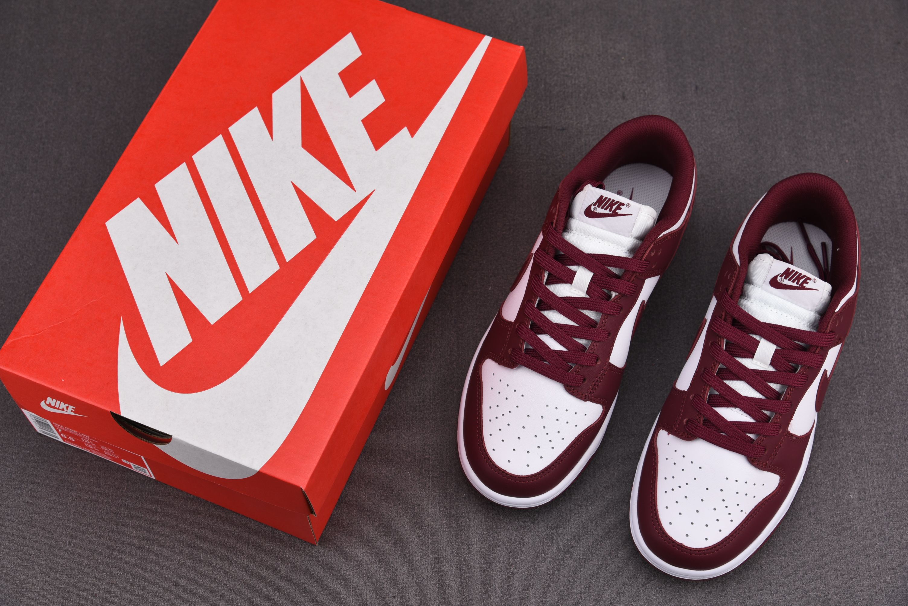 Nike Dunk Low Bordeaux (Women Size!!)