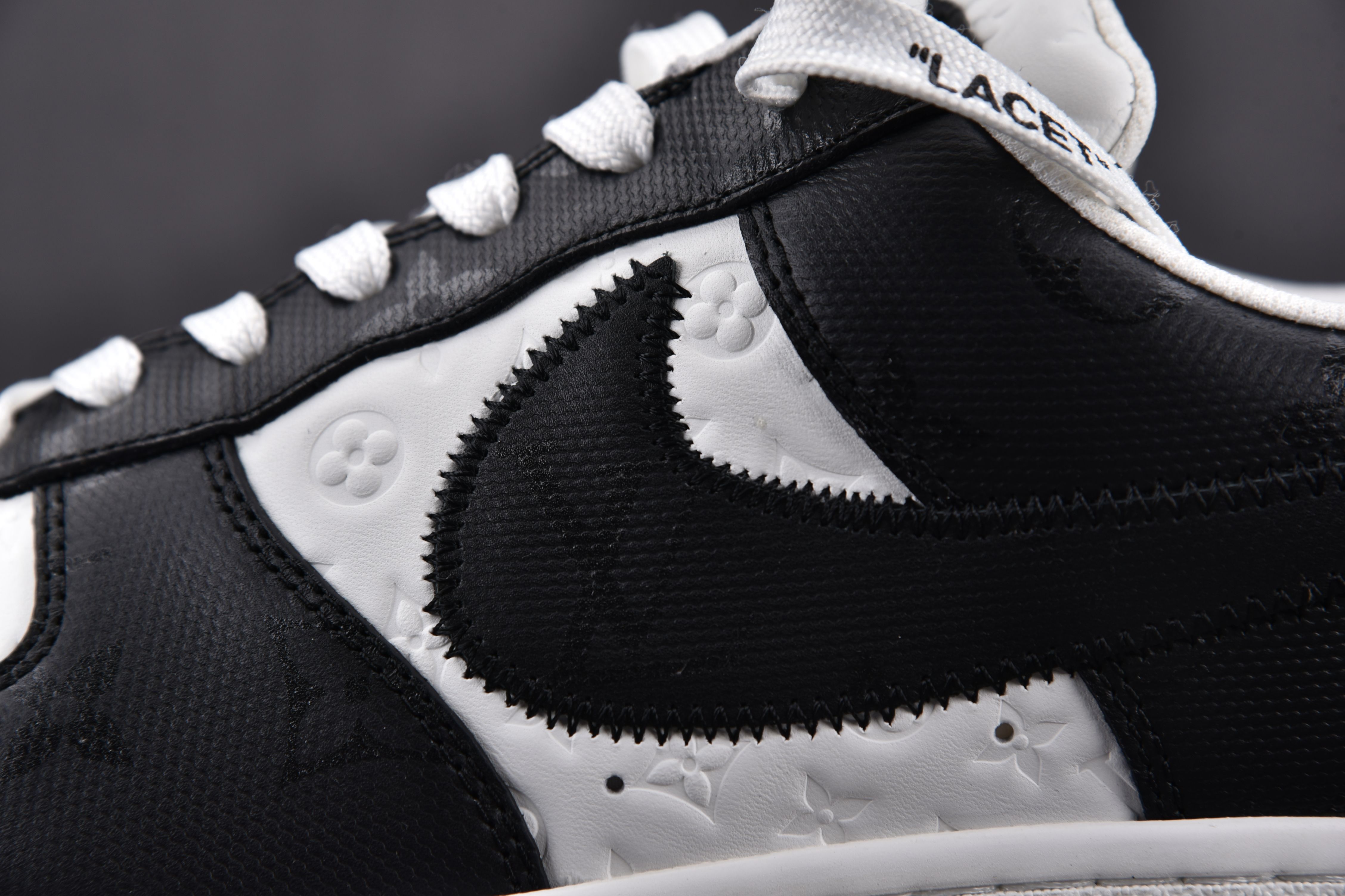 Nike Air Force 1 Low Louis Vuitton Royal Black White (Be careful about the size!!)